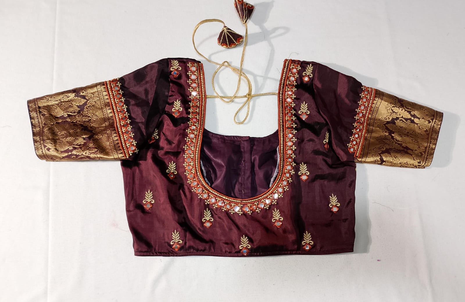 N816: Ready To Ship Beautiful Pure Kanchipattu Saree With Stitched Embroidery Work Blouse N816: Ready To Ship Beautiful Pure Kanchipattu Saree With Stitched Embroidery Work Blouse
