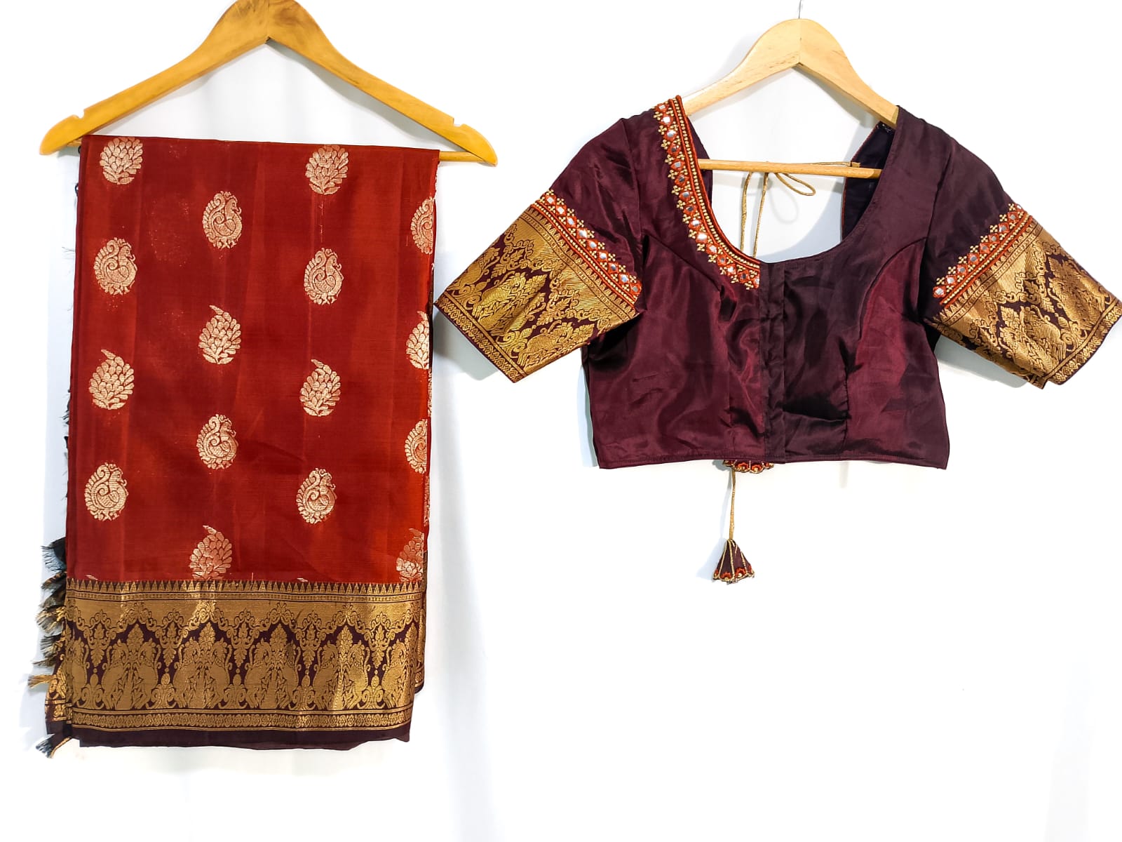 N816: Ready To Ship Beautiful Pure Kanchipattu Saree With Stitched Embroidery Work Blouse N816: Ready To Ship Beautiful Pure Kanchipattu Saree With Stitched Embroidery Work Blouse