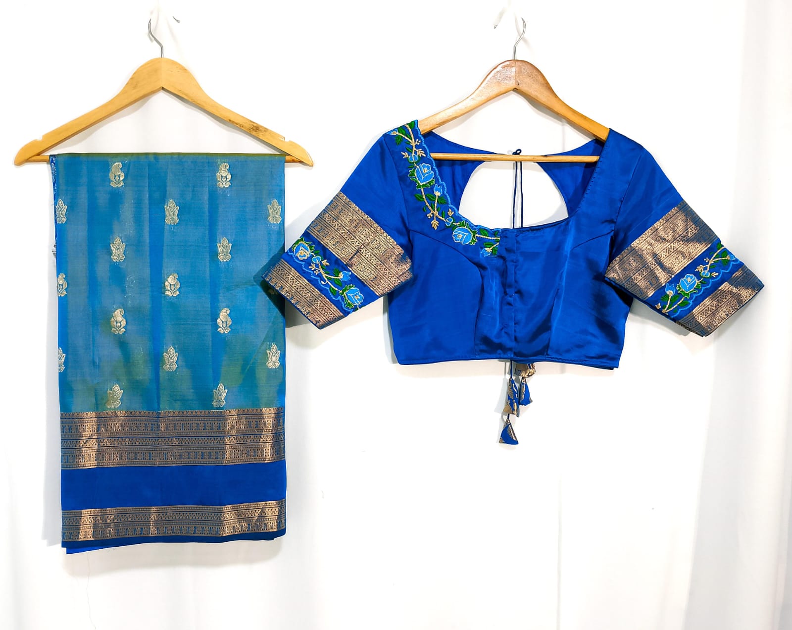N823: Ready To Ship Beautiful Pure Kanchipattu Saree With Stitched Embroidery Work Blouse N823: Ready To Ship Beautiful Pure Kanchipattu Saree With Stitched Embroidery Work Blouse