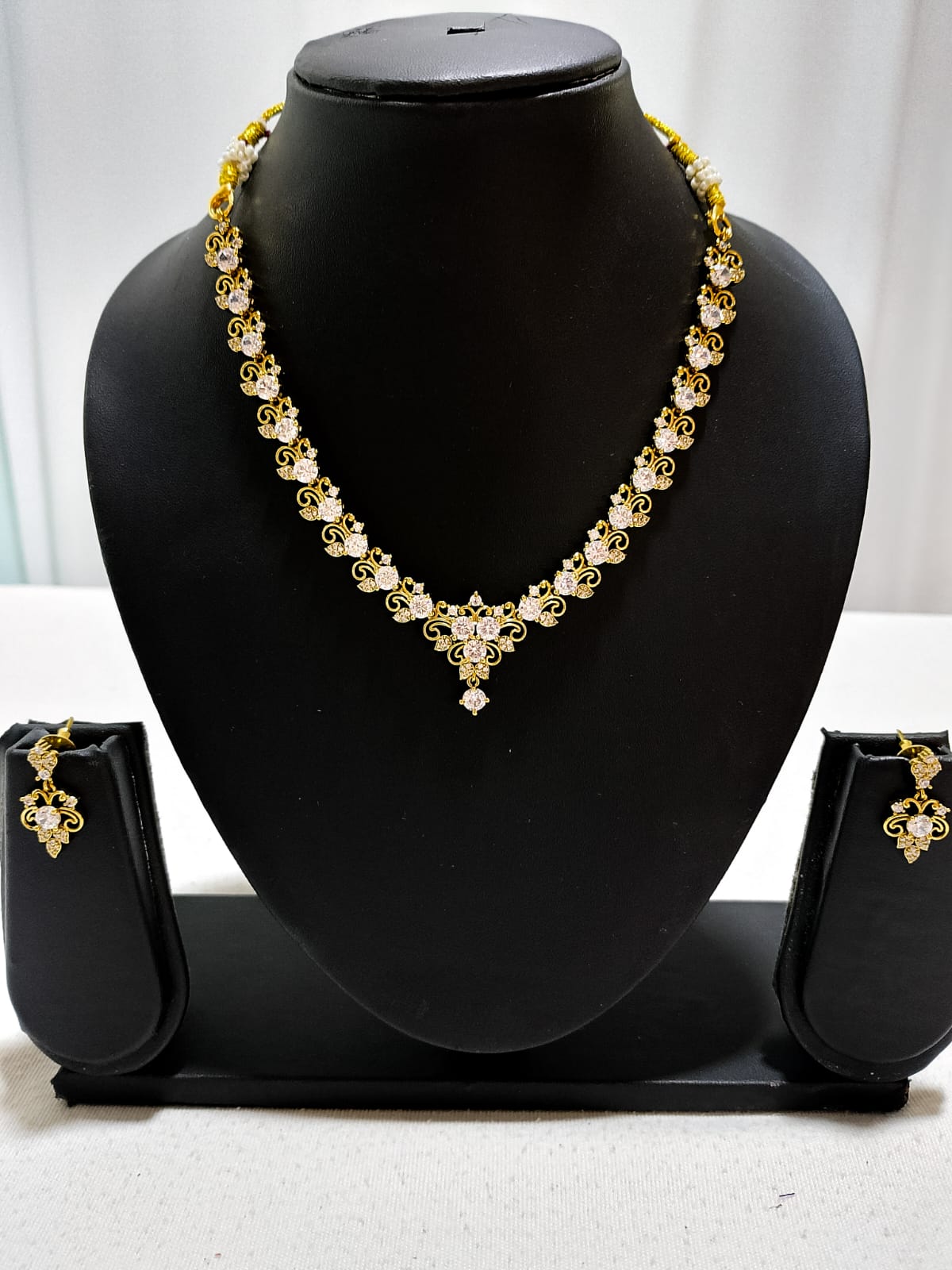H52: Ready To Ship Beautiful White Stone Necklace Set