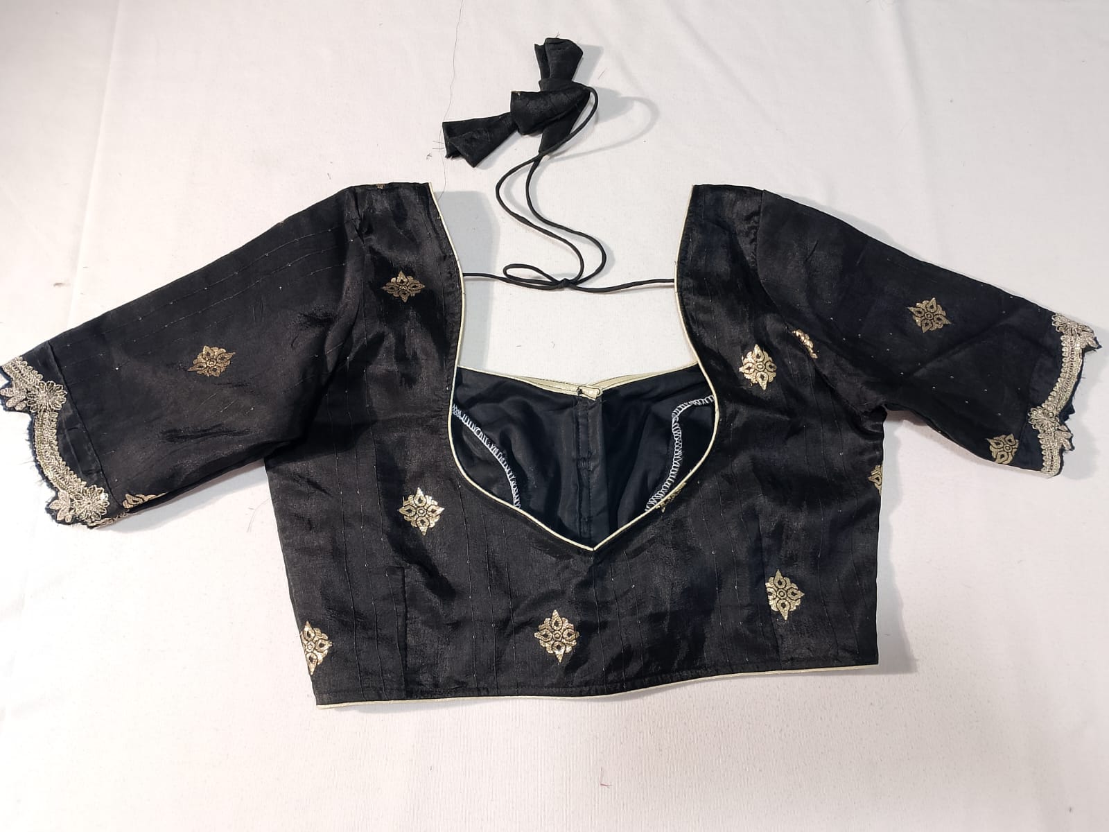 N836: Ready To Ship Beautiful Designer Saree With Stitched Blouse N836: Ready To Ship Beautiful Designer Saree With Stitched Blouse