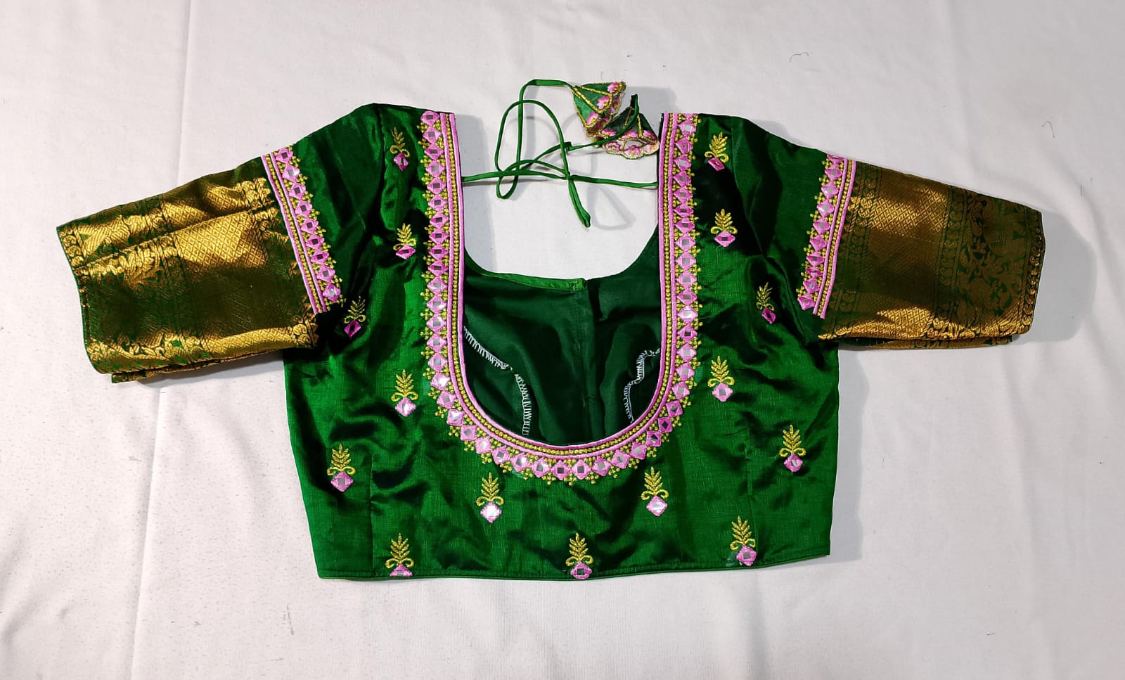 N839: Ready To Ship Beautiful Mangalagiri Saree With Stitched Embroidery Work Blouse