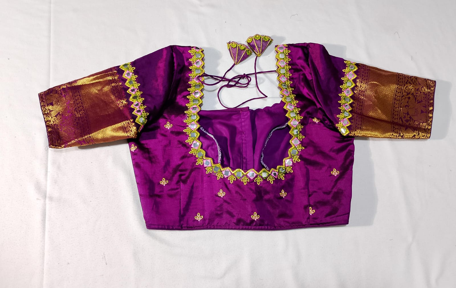 N838:Ready To Ship Beautiful Mangalagiri Saree With Stitched Embroidery Work Blouse