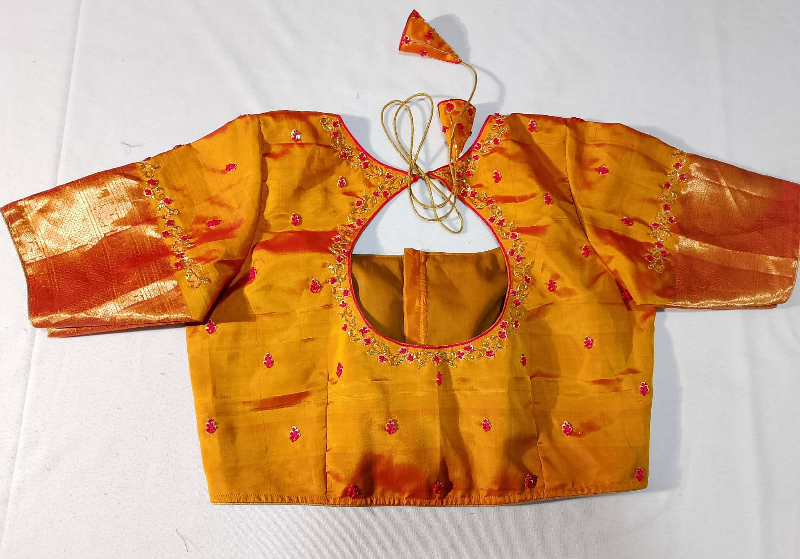 N850:Ready To Ship Beautiful Pure Kanchipattu Saree With Stitched Maggam Work Blouse