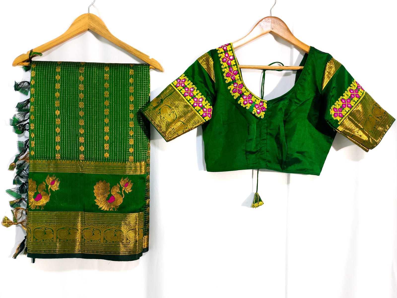 N854: Ready To Ship Beautiful Mangalagiri Saree With Stitched Embroidery Work Blouse