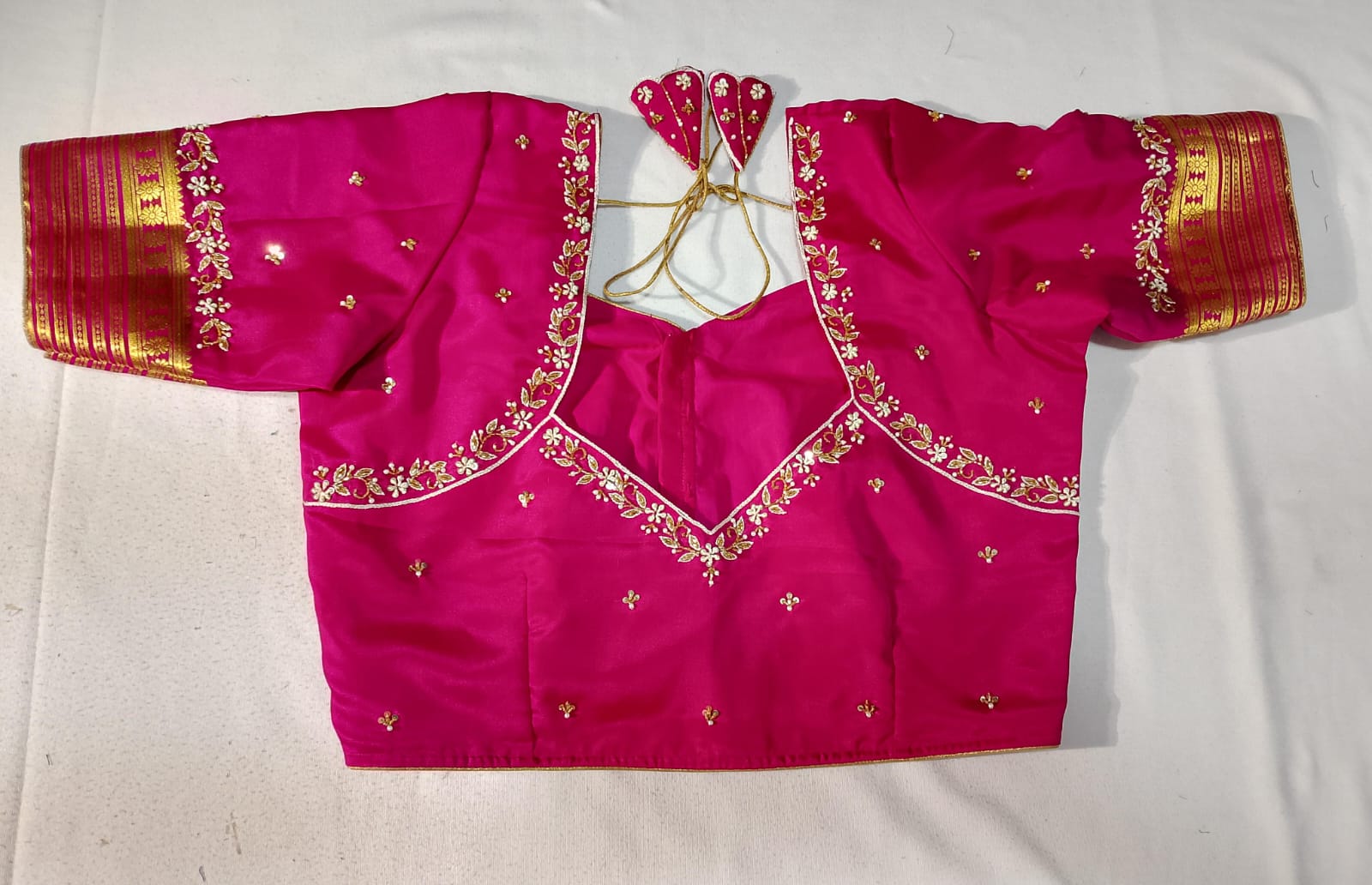 N872:Ready To Ship Beautiful Pure Mysore Silk Saree With Stitched Maggam Work Blouse N872:Ready To Ship Beautiful Pure Mysore Silk Saree With Stitched Maggam Work Blouse