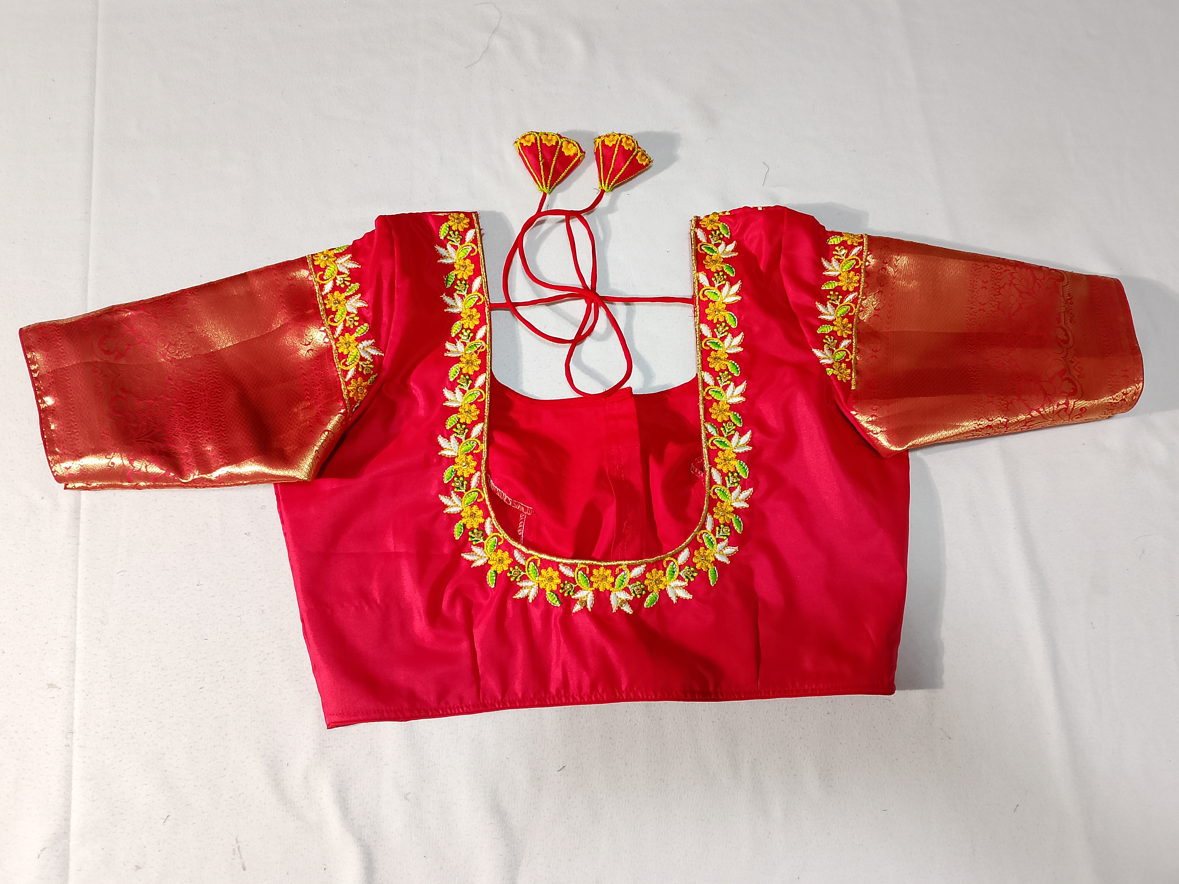 N895:Ready To Ship Beautiful Semi Kanchipattu Saree With Stitched Embroidery Work Blouse N895:Ready To Ship Beautiful Semi Kanchipattu Saree With Stitched Embroidery Work Blouse