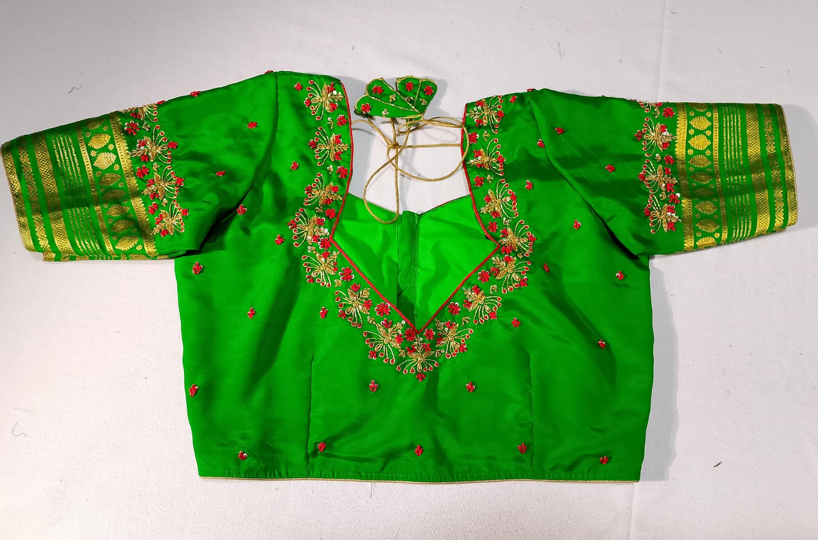 N896:Ready To Ship Beautiful Pure Mysore Silk Saree With Stitched Maggam Work Blouse