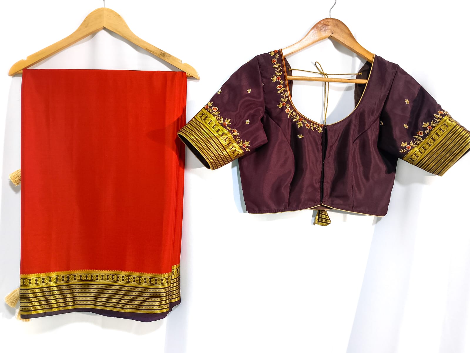 N901:Ready To Ship Beautiful Pure Mysore Silk Saree With Stitched Maggam Work Blouse