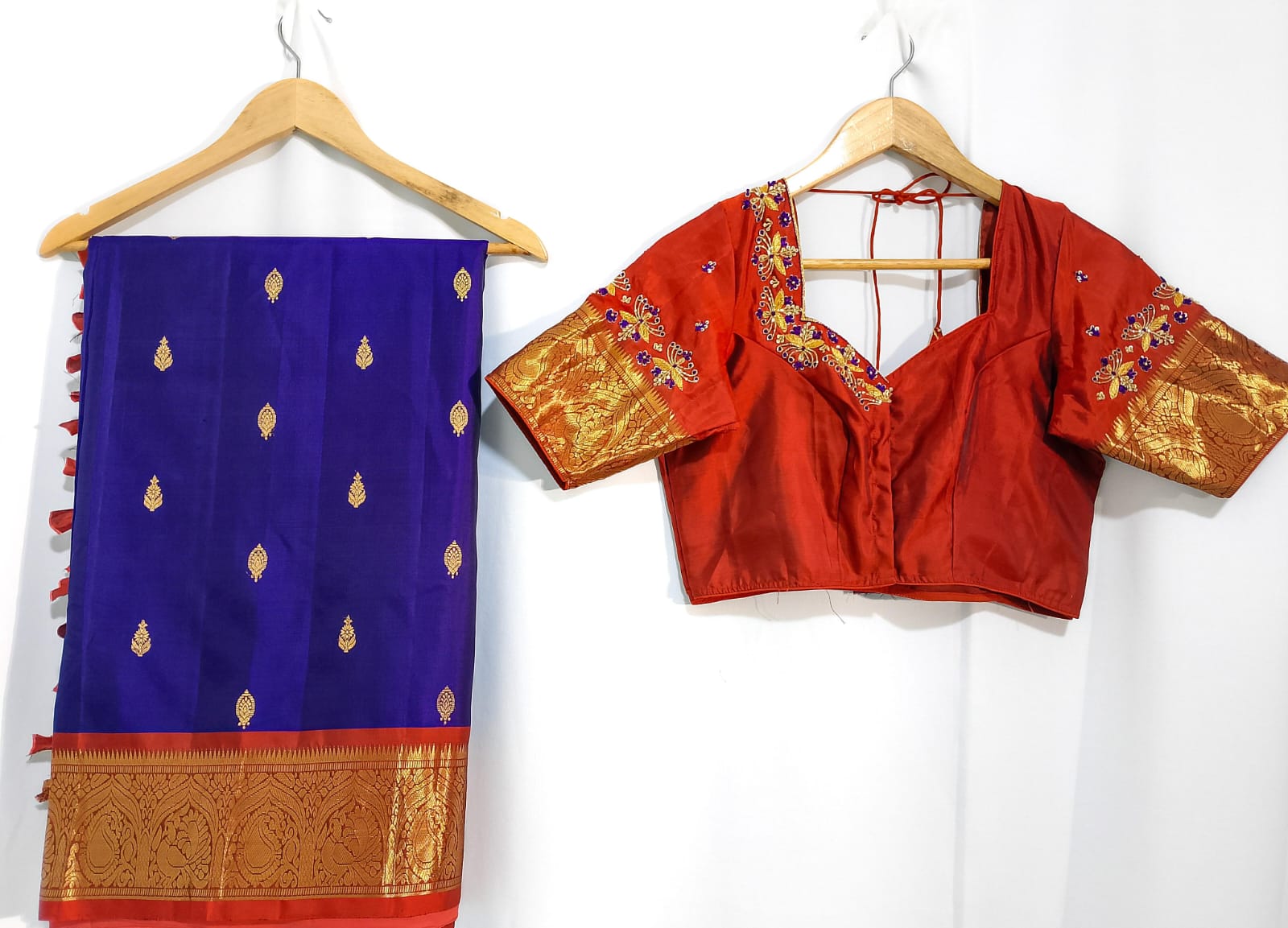 N909:Ready To Ship Beautiful Pure Kanchipattu Saree With Stitched Maggam Work Blouse N909:Ready To Ship Beautiful Pure Kanchipattu Saree With Stitched Maggam Work Blouse