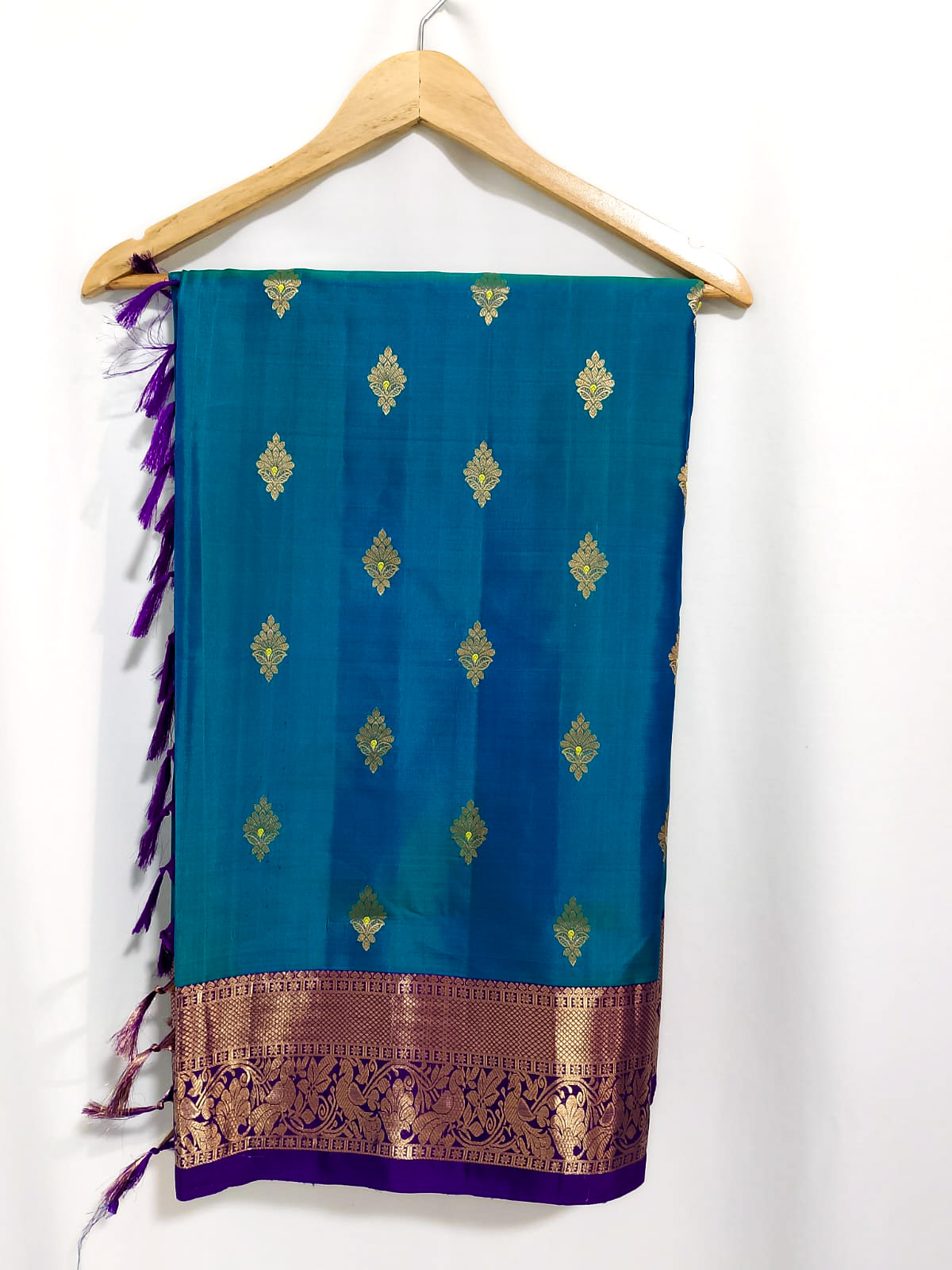 N894:Ready To Ship Beautiful Pure Kanchipattu Saree With Stitched Maggam Work Blouse