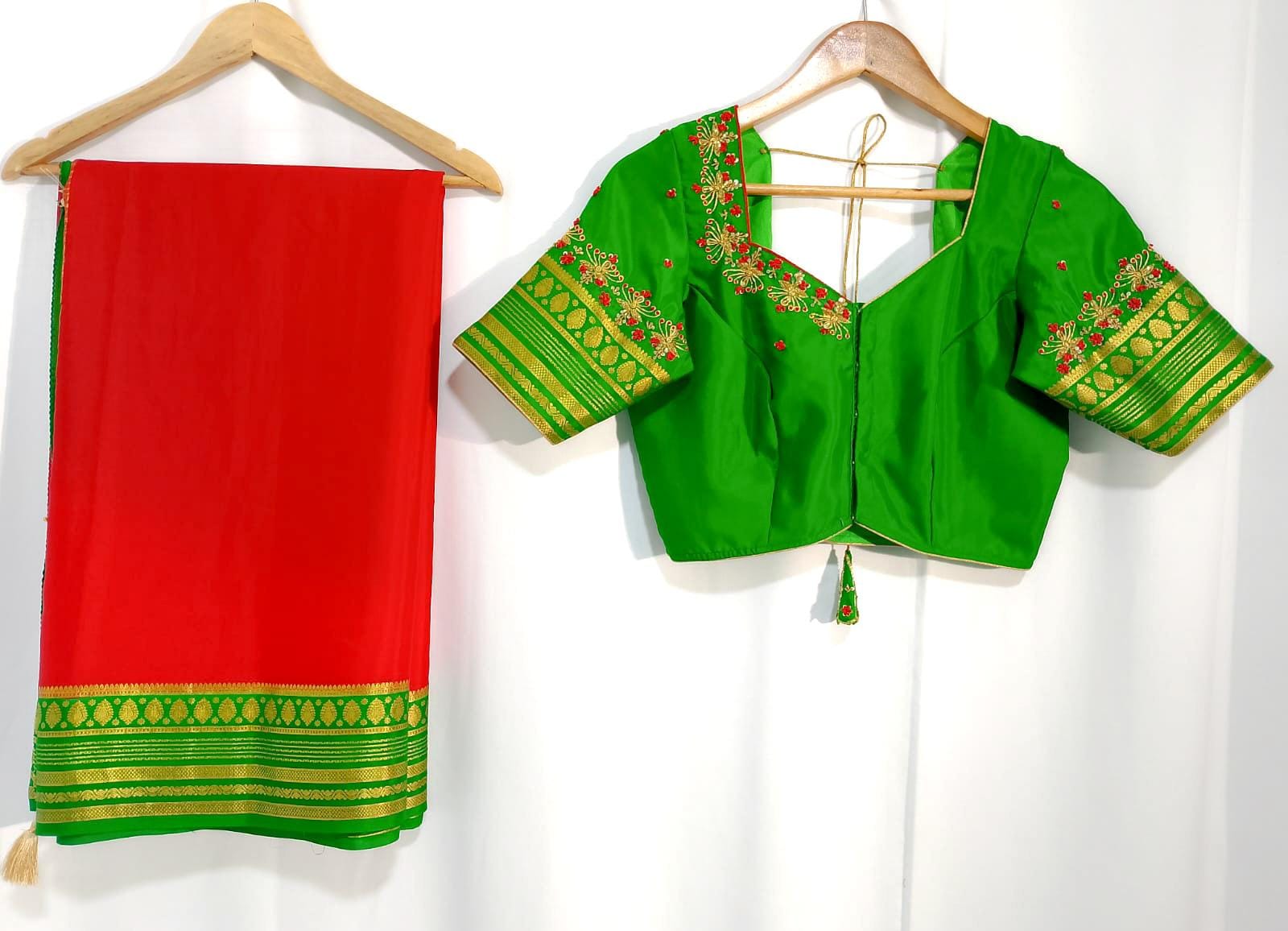 N896:Ready To Ship Beautiful Pure Mysore Silk Saree With Stitched Maggam Work Blouse