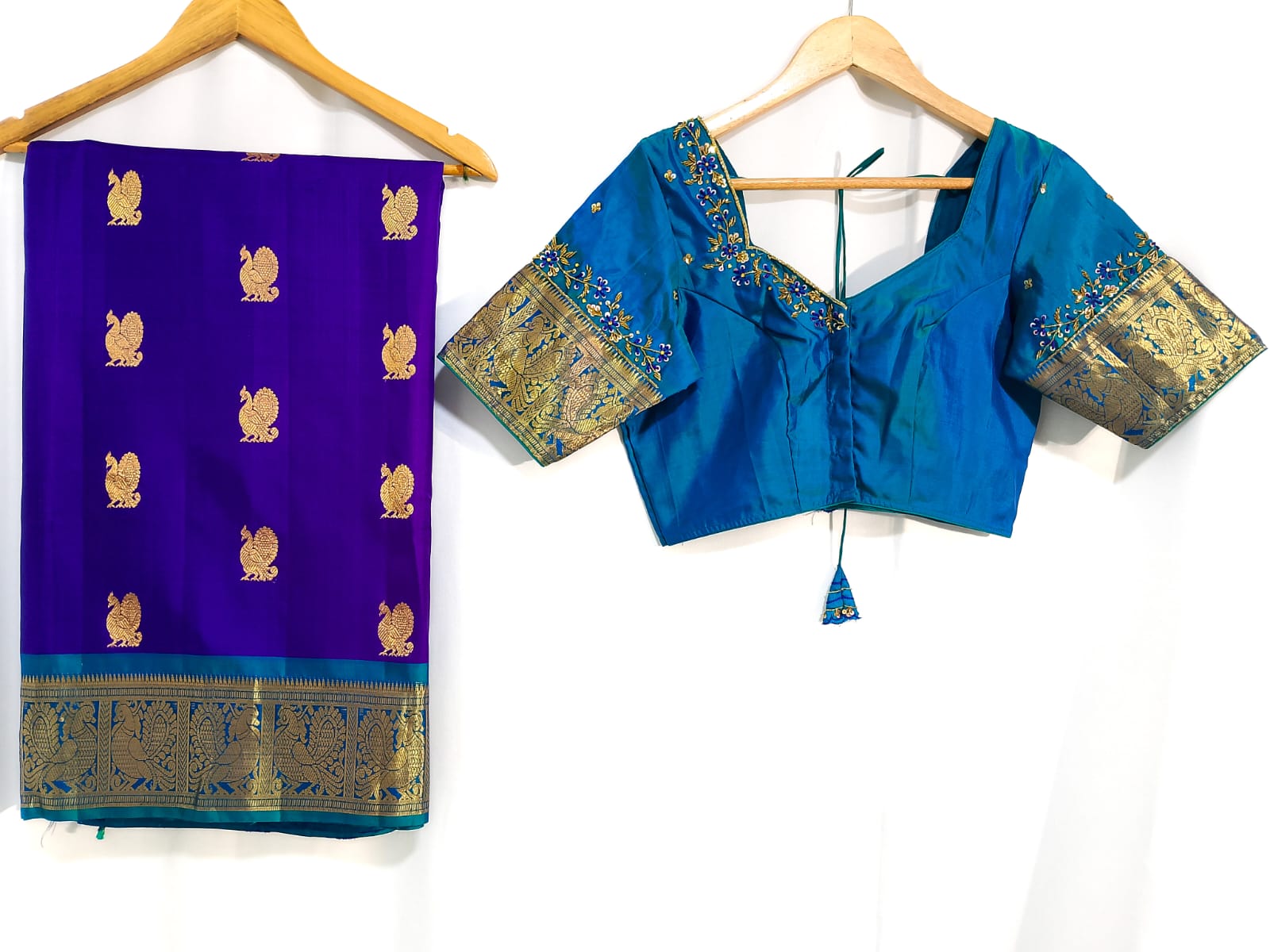 N926:Ready To Ship Beautiful Pure Kanchipattu Saree With Stitched Maggam Work Blouse N926:Ready To Ship Beautiful Pure Kanchipattu Saree With Stitched Maggam Work Blouse