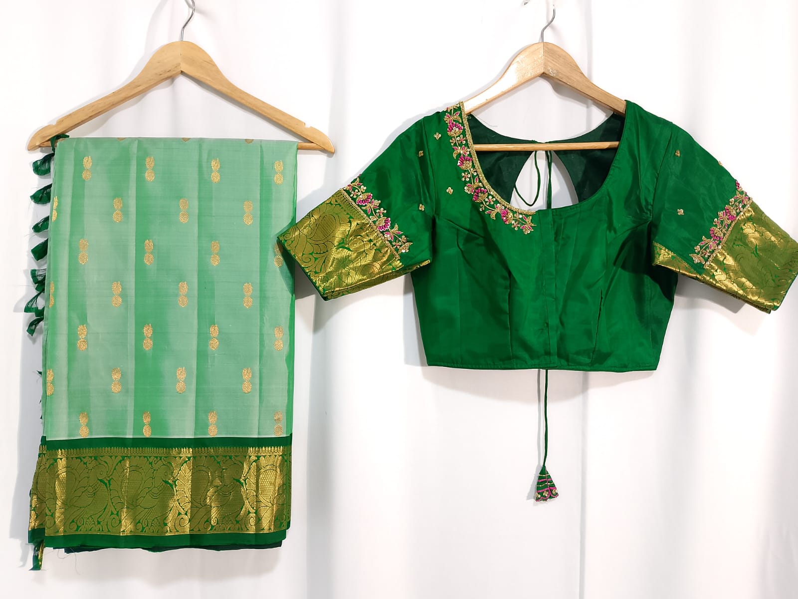 N945:Ready To Ship Beautiful Pure Kanchipattu Saree With Stitched Maggam Work Blouse