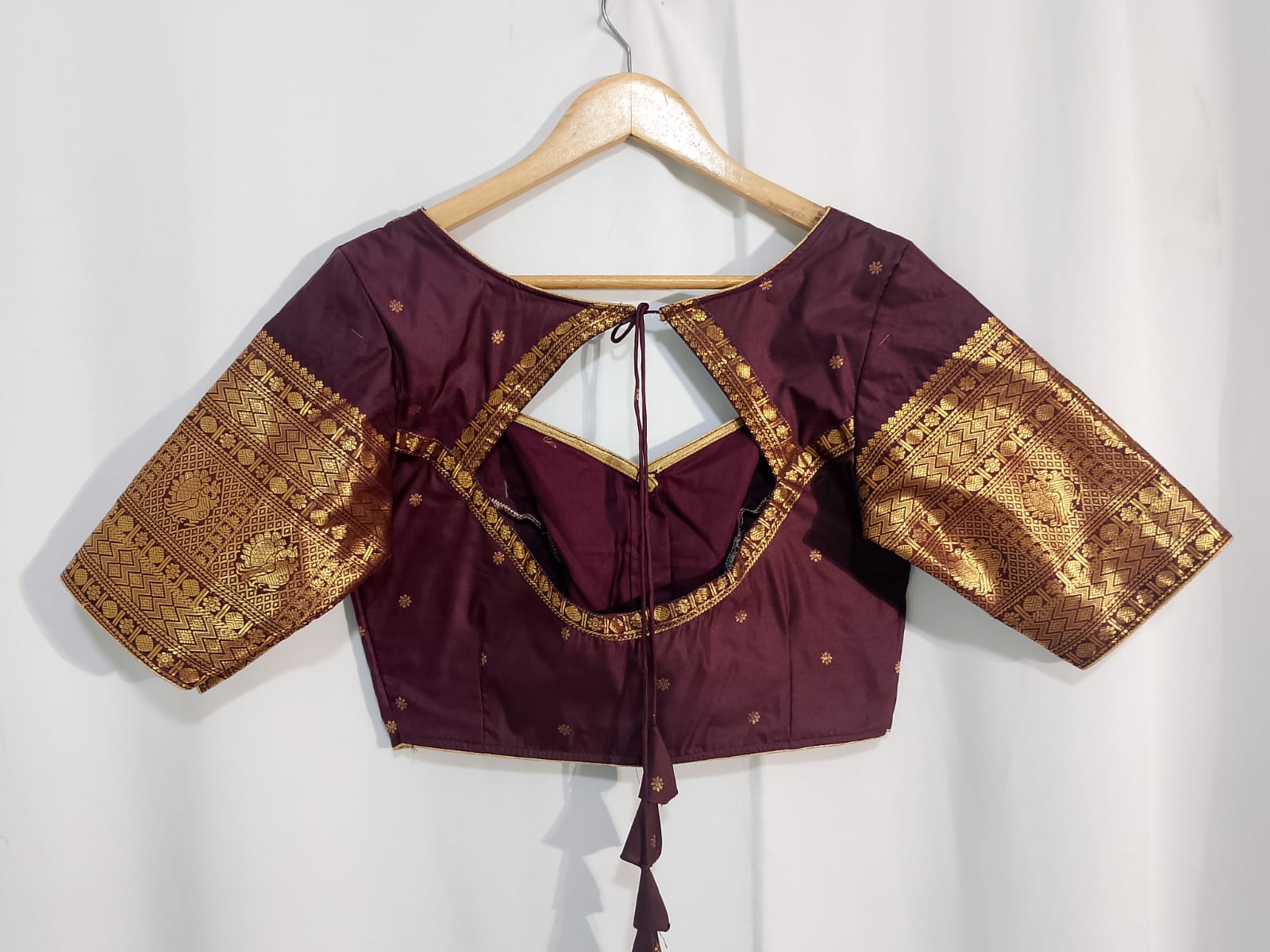 N953:Ready To Ship Beautiful Vintage Gadwal Saree With Stitched Blouse N953:Ready To Ship Beautiful Vintage Gadwal Saree With Stitched Blouse