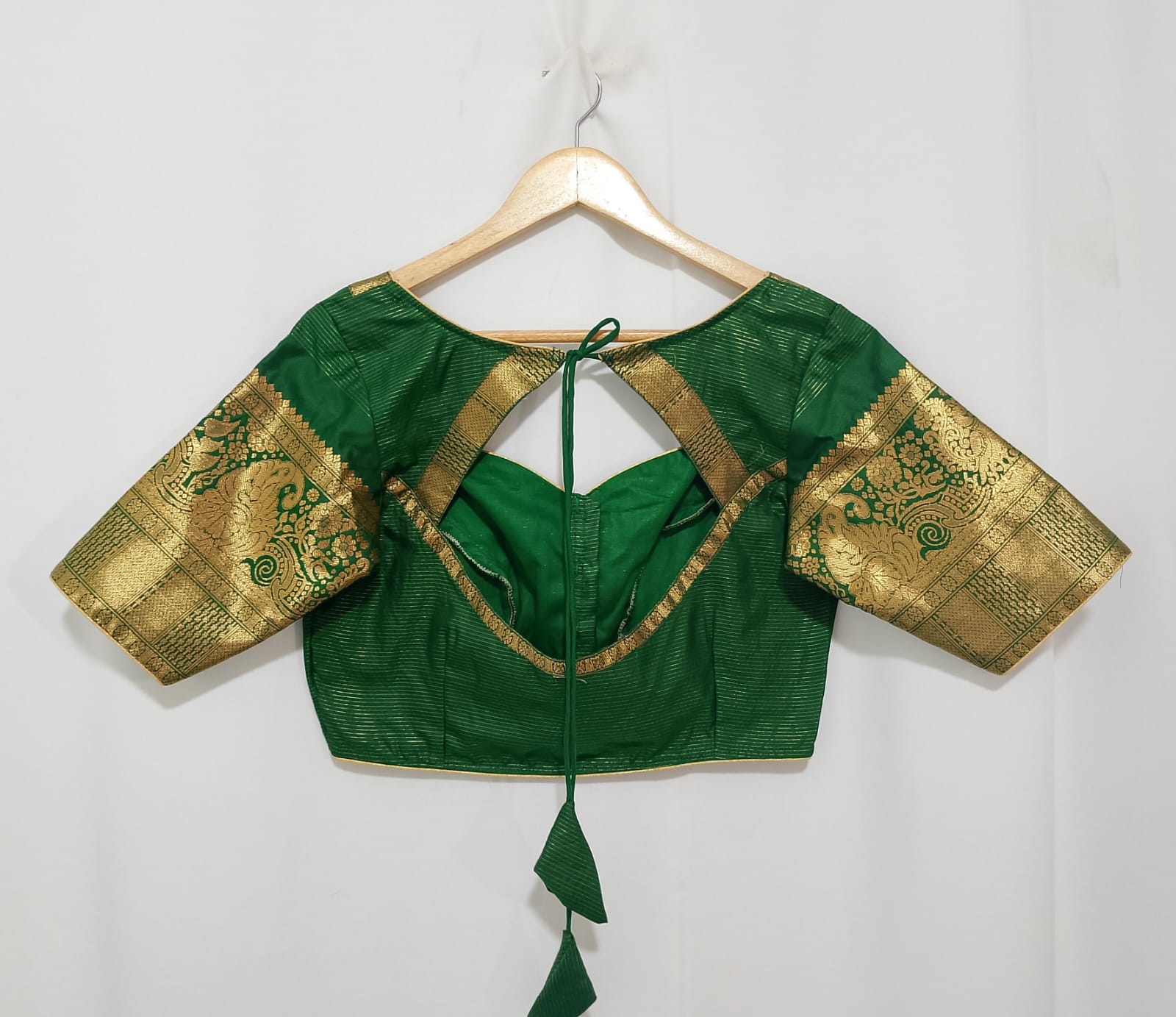 N954:Ready To Ship Beautiful Vintage Gadwal Saree With Stitched Blouse N954:Ready To Ship Beautiful Vintage Gadwal Saree With Stitched Blouse