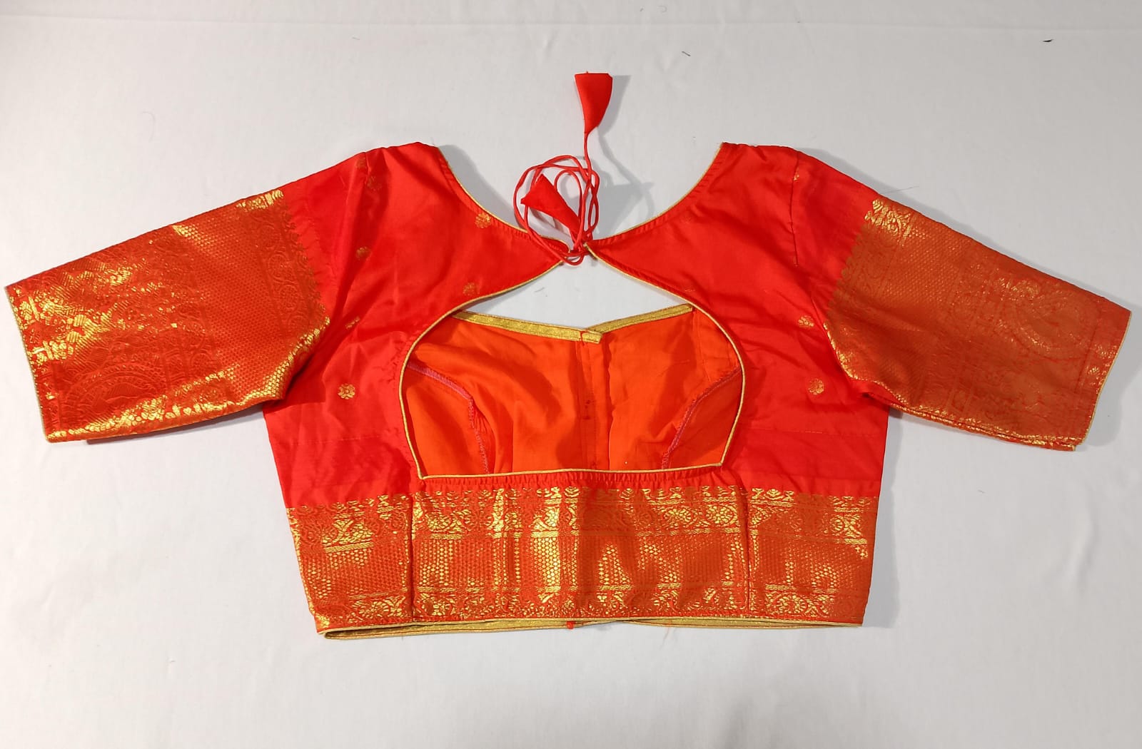 N966:Ready To Ship Beautiful Vintage Gadwal Saree With Stitched Blouse N966:Ready To Ship Beautiful Vintage Gadwal Saree With Stitched Blouse