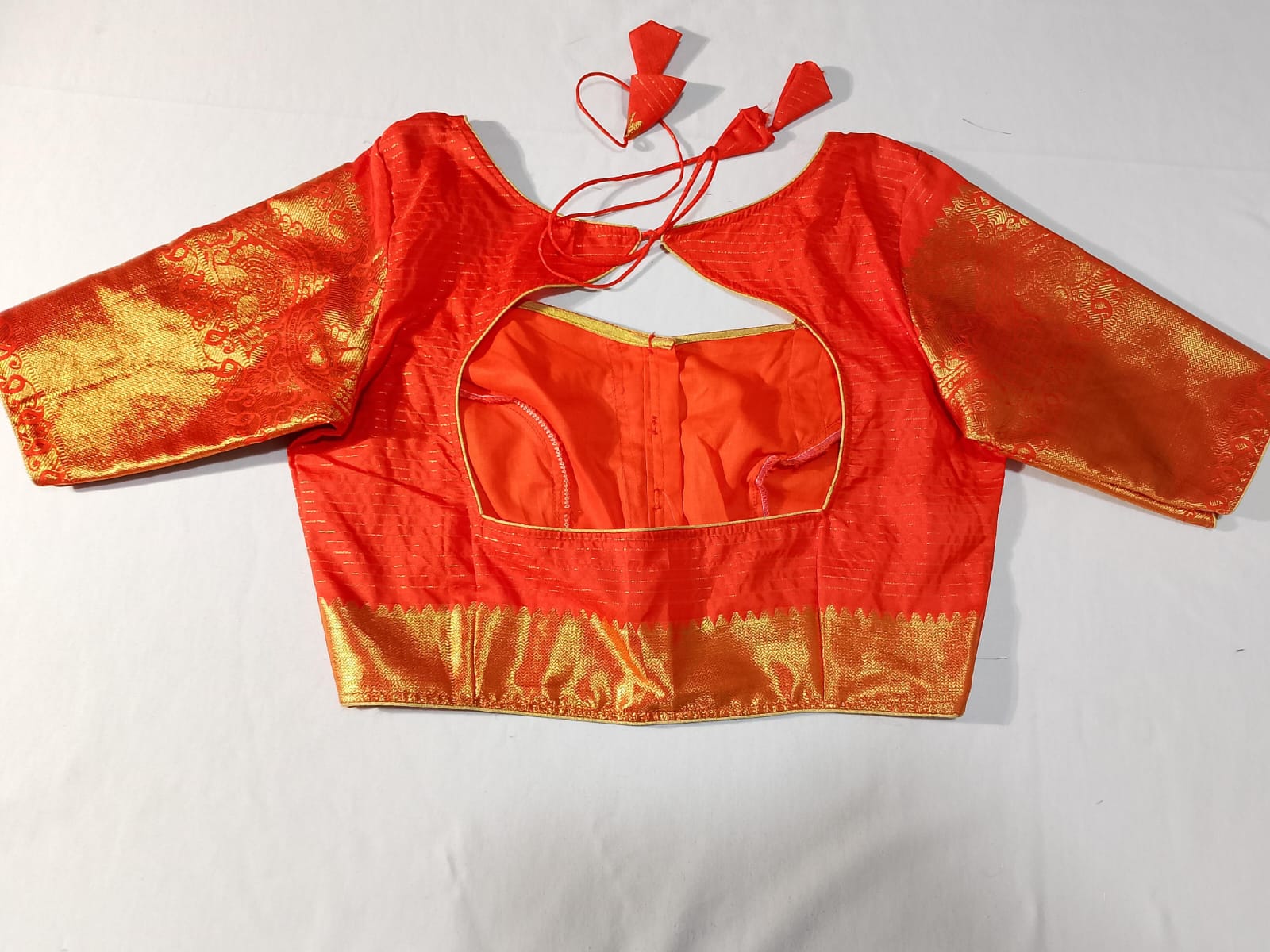 N972:Ready To Ship Beautiful Vintage Gadwal Saree With Stitched Blouse