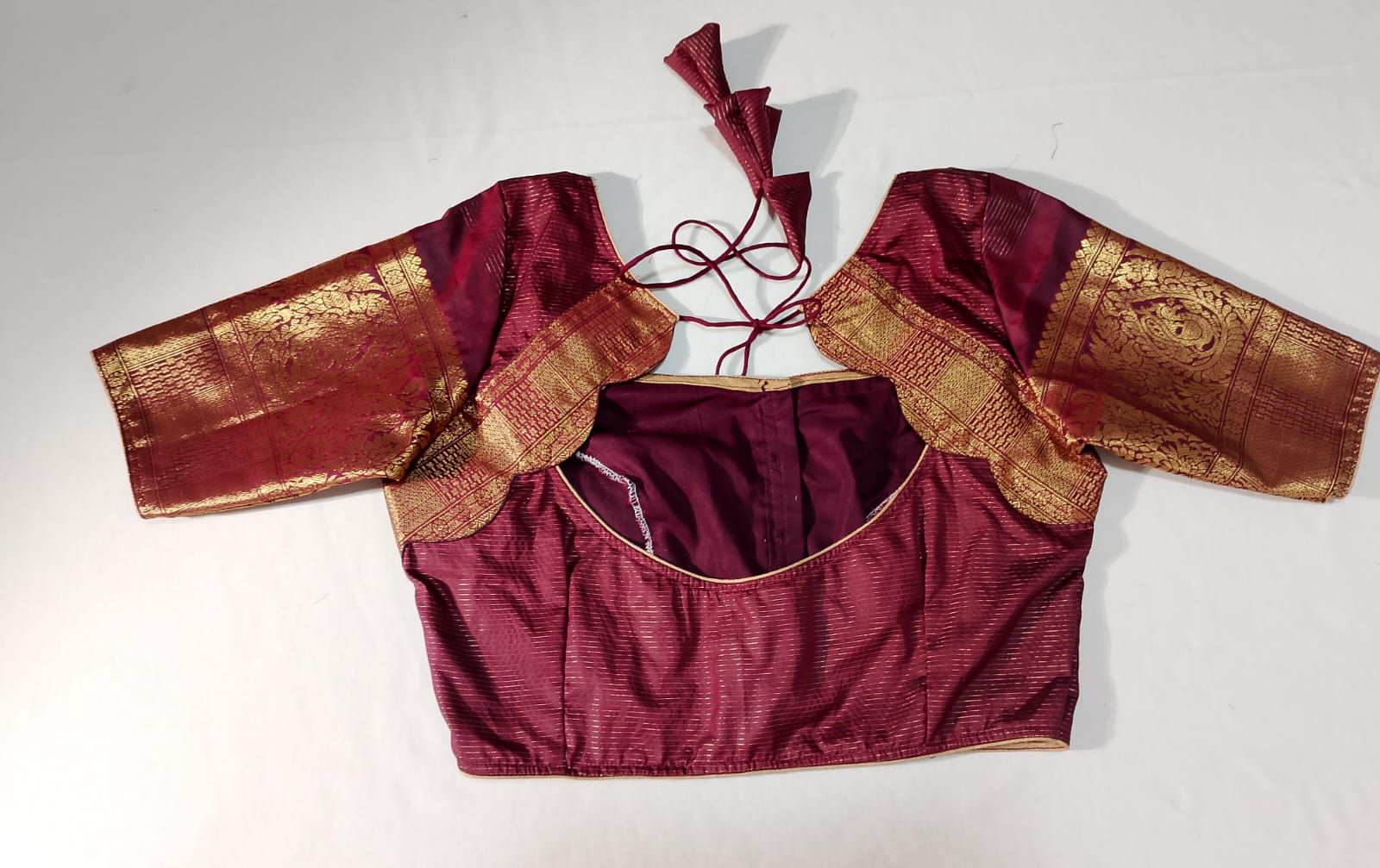 N974:Ready To Ship Beautiful Vintage Gadwal Saree With Stitched Blouse N974:Ready To Ship Beautiful Vintage Gadwal Saree With Stitched Blouse