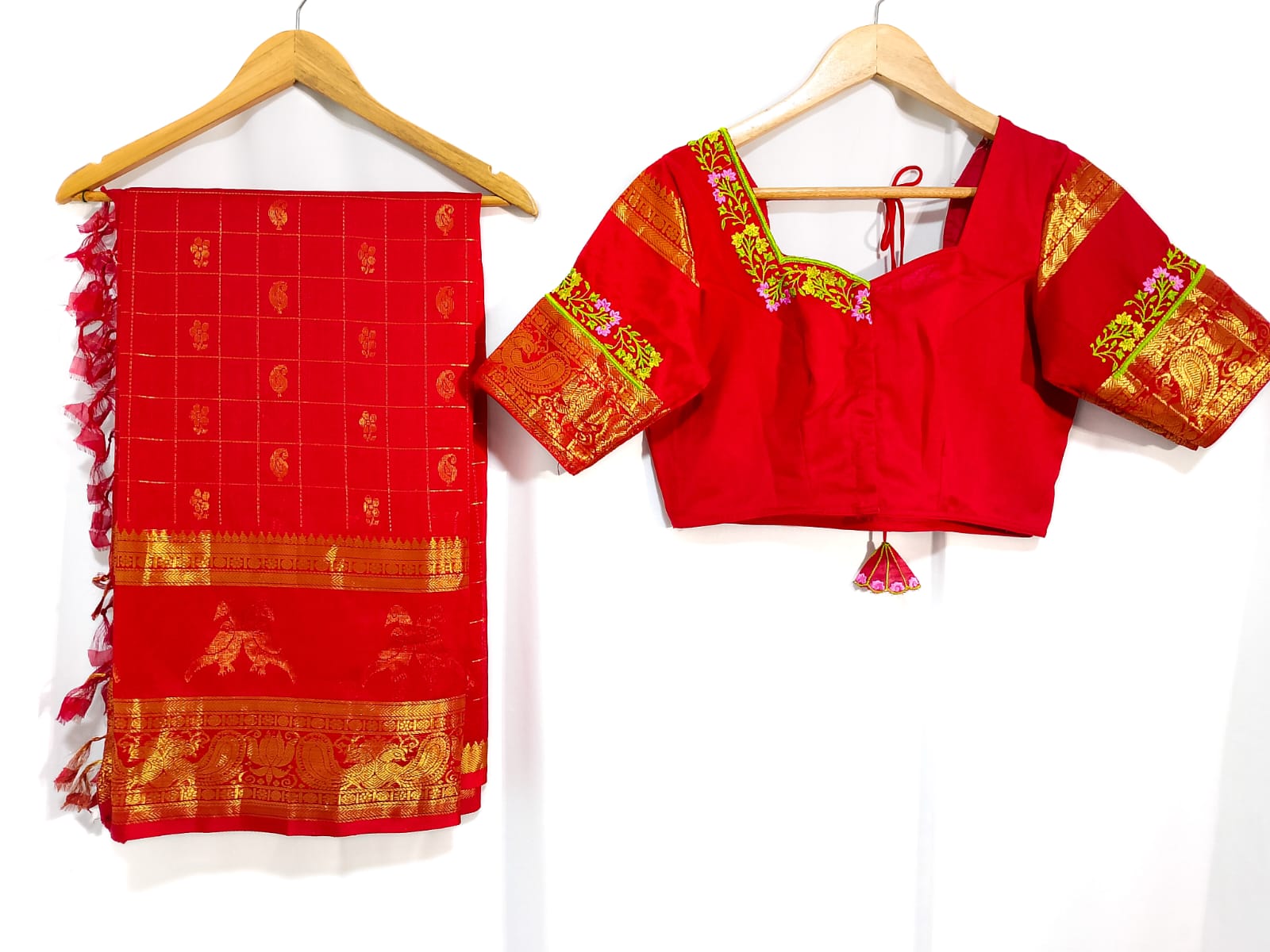 N948: Ready To Ship Beautiful Mangalagiri Saree With Stitched Embroidery Work Blouse