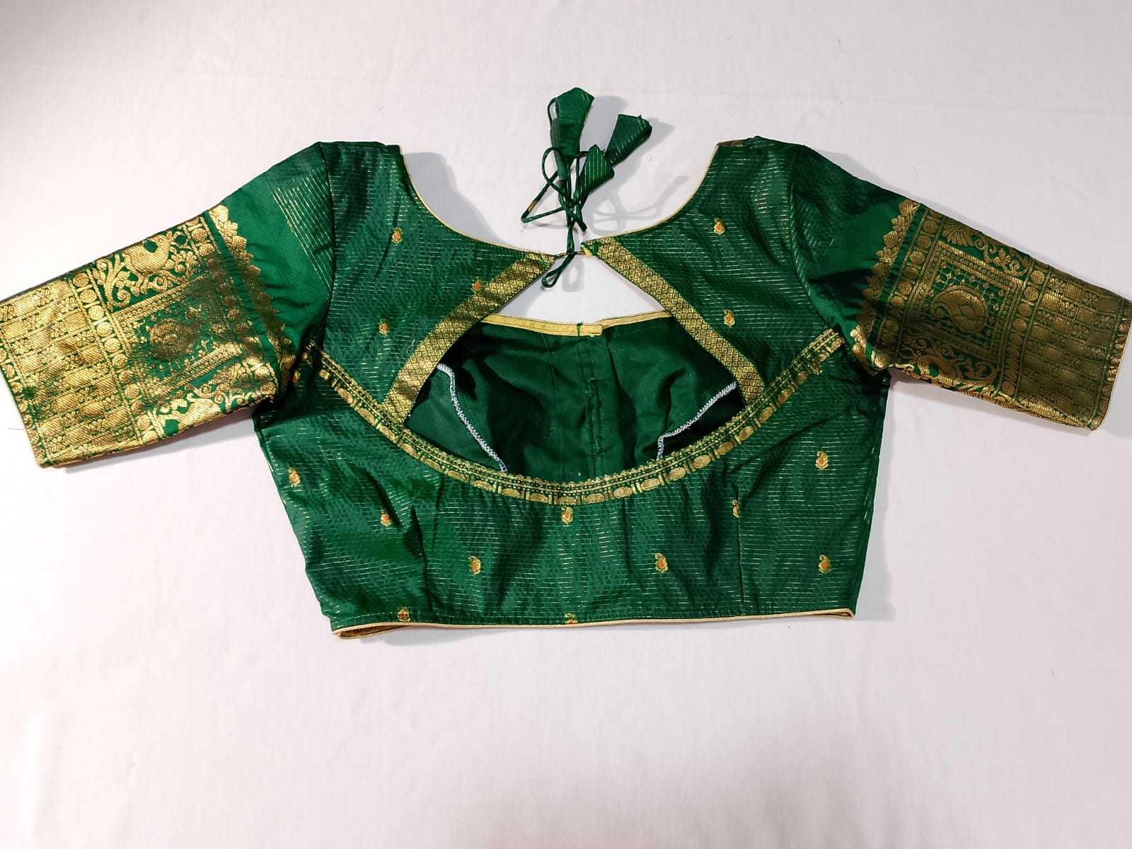 N981:Ready To Ship Beautiful Vintage Gadwal Saree With Stitched Blouse N981:Ready To Ship Beautiful Vintage Gadwal Saree With Stitched Blouse