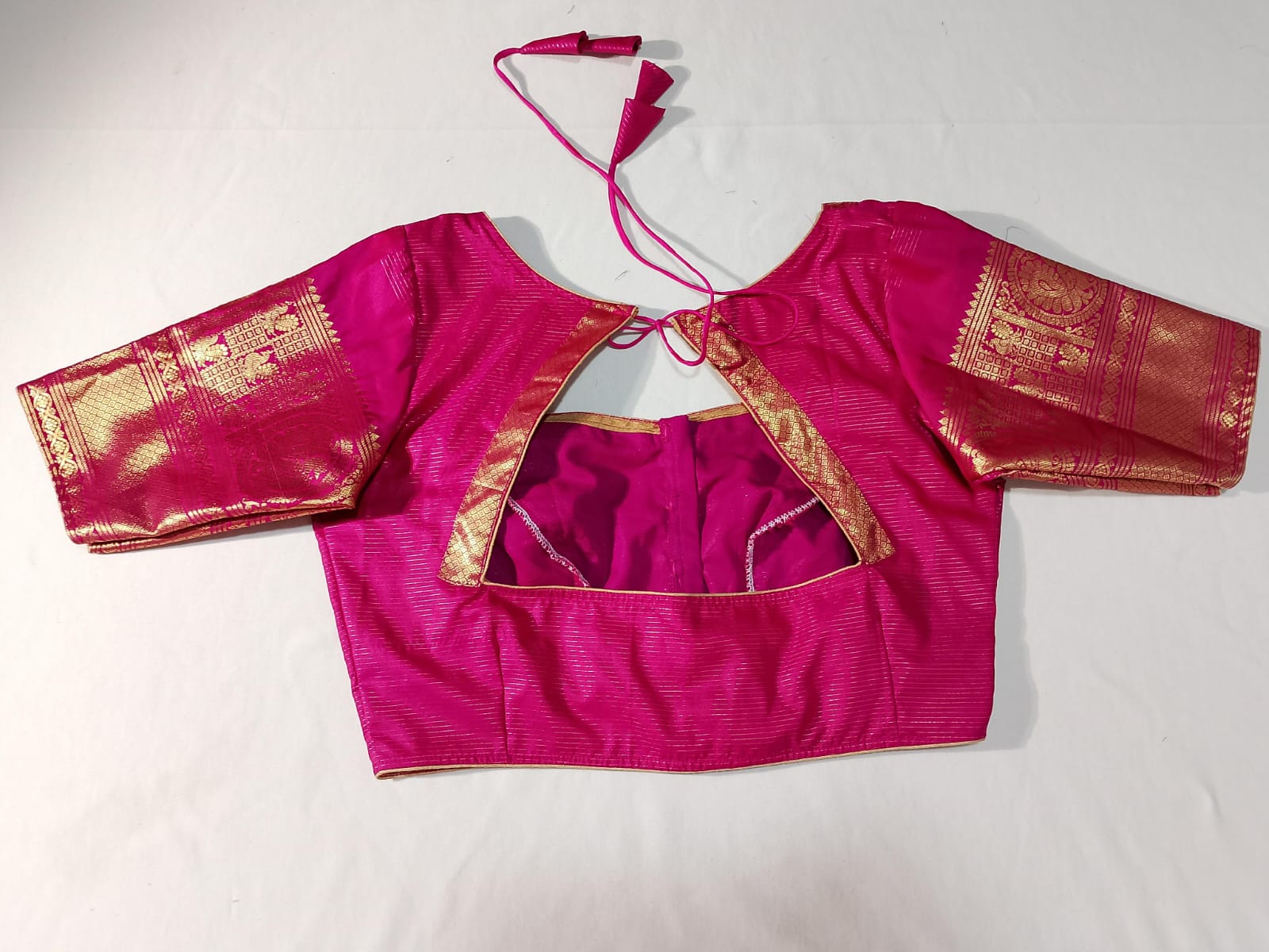 N983:Ready To Ship Beautiful Vintage Gadwal Saree With Stitched Blouse