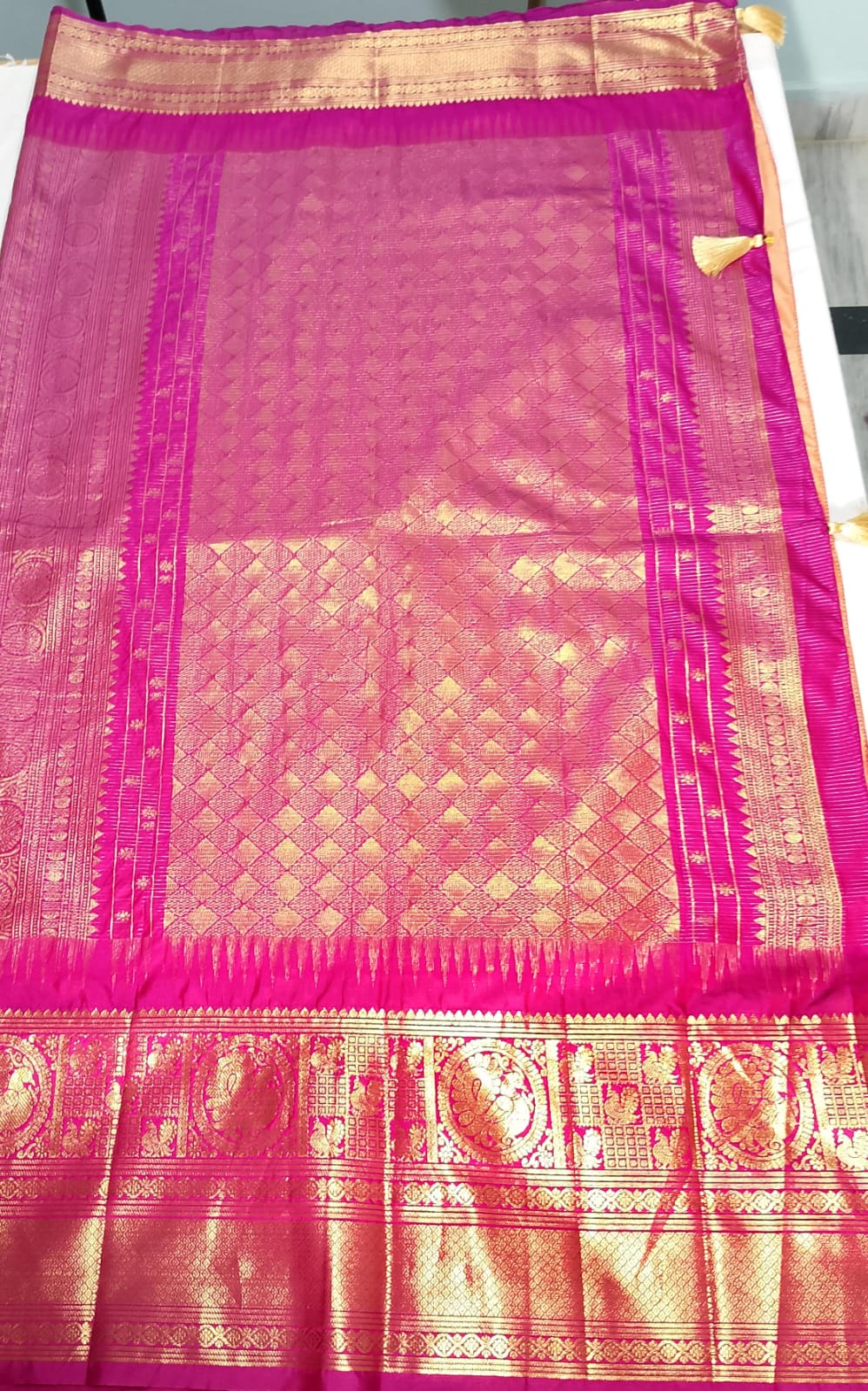 N983:Ready To Ship Beautiful Vintage Gadwal Saree With Stitched Blouse