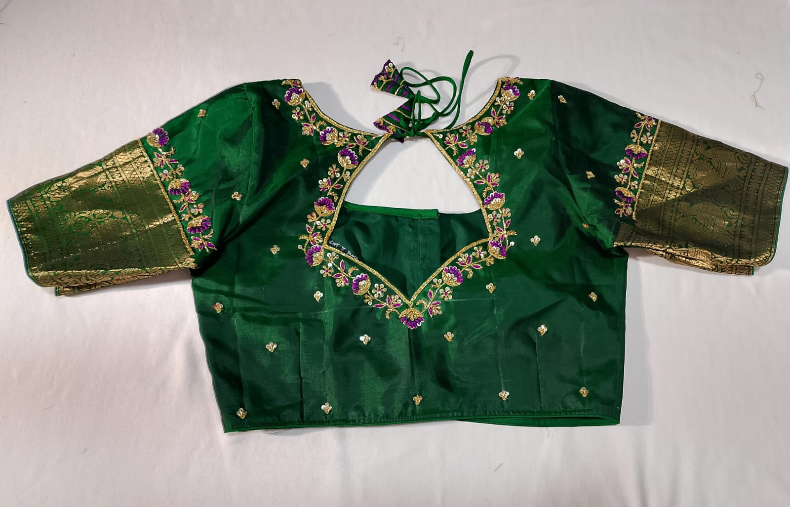 N996:Ready To Ship Beautiful Pure Kanchipattu Saree With Stitched Maggam Work Blouse N996:Ready To Ship Beautiful Pure Kanchipattu Saree With Stitched Maggam Work Blouse
