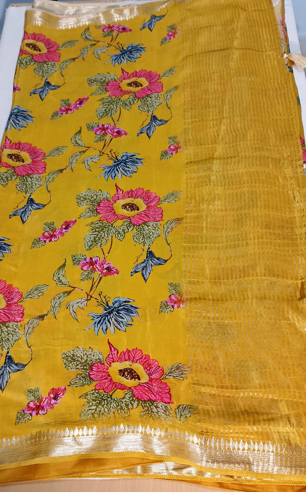 N1001: Ready To Ship Beautiful Saree With Stitched Blouse N1001: Ready To Ship Beautiful Saree With Stitched Blouse