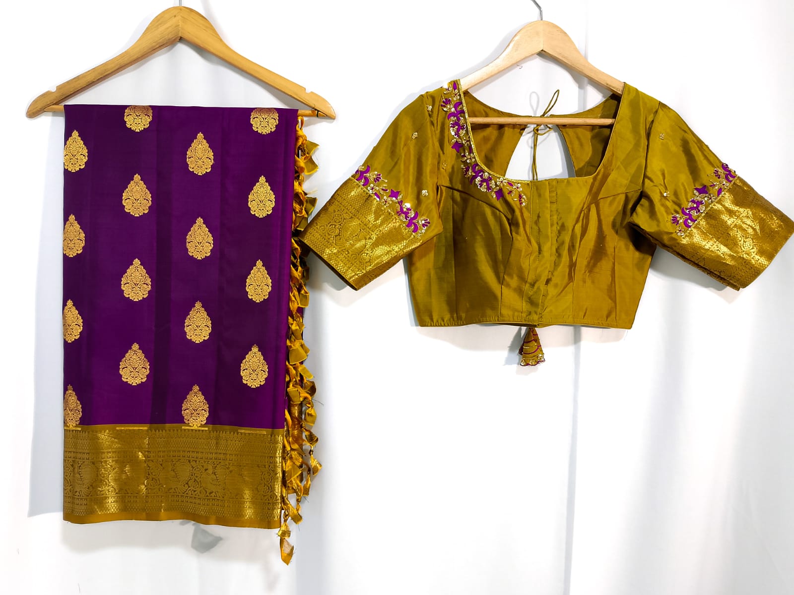 N1039:Ready To Ship Beautiful Pure Kanchipattu Saree With Stitched Maggam Work Blouse