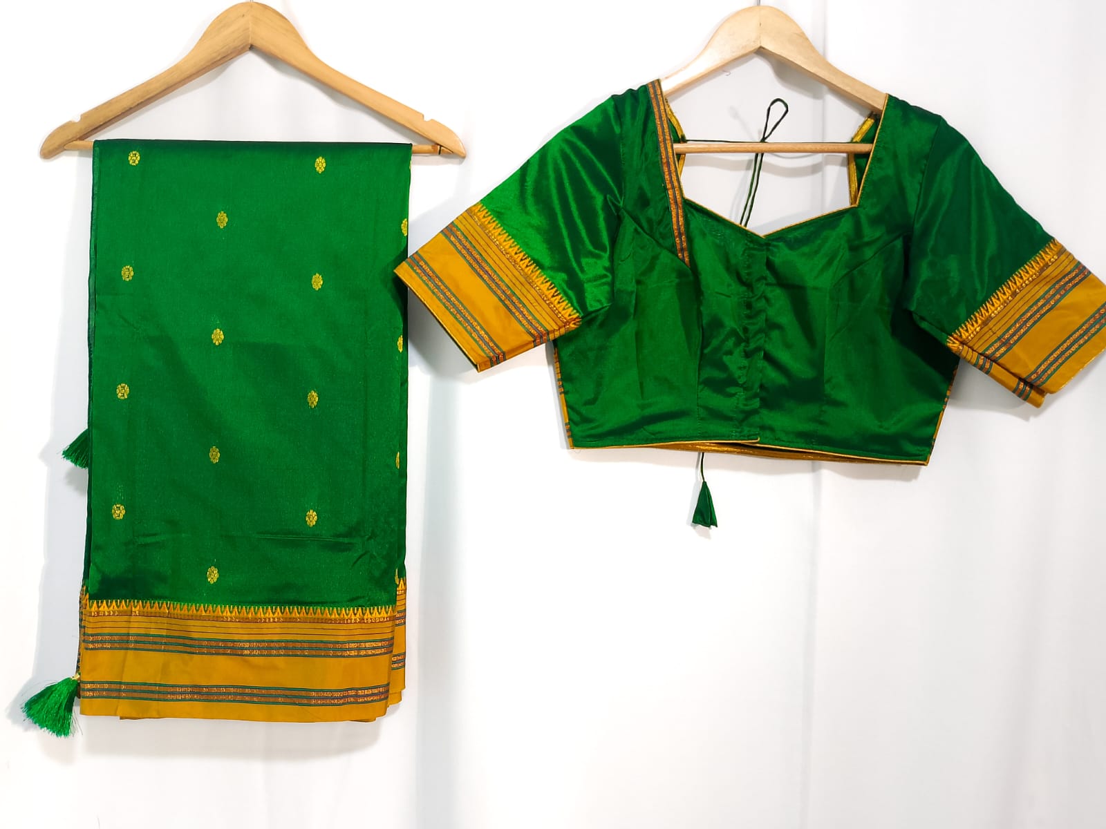 N1034: Ready To Ship Beautiful Narayanpet Silk Saree With Stitched Blouse N1034: Ready To Ship Beautiful Narayanpet Silk Saree With Stitched Blouse
