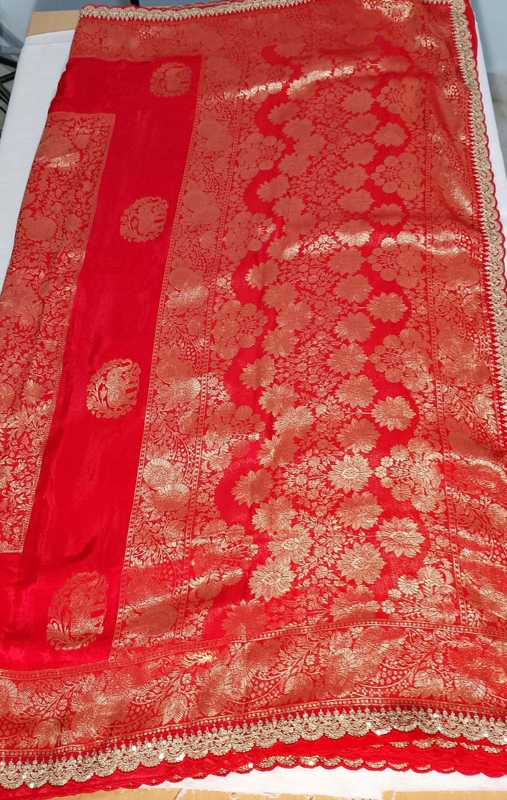N1050: Ready To Ship Beautiful Pure Munga Crepe Silk Saree With Stitched Blouse