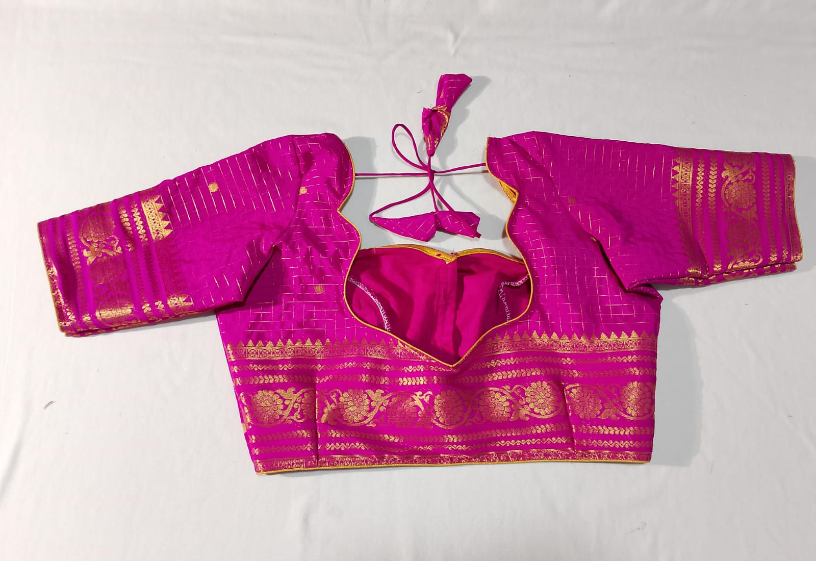N1065: Ready To Ship Beautiful Mysore Crepe Silk Saree With Stitched Blouse N1065: Ready To Ship Beautiful Mysore Crepe Silk Saree With Stitched Blouse