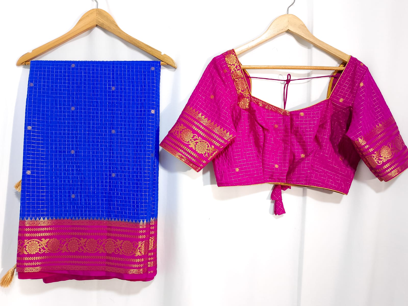 N1063: Ready To Ship Beautiful Mysore Crepe Silk Saree With Stitched Blouse