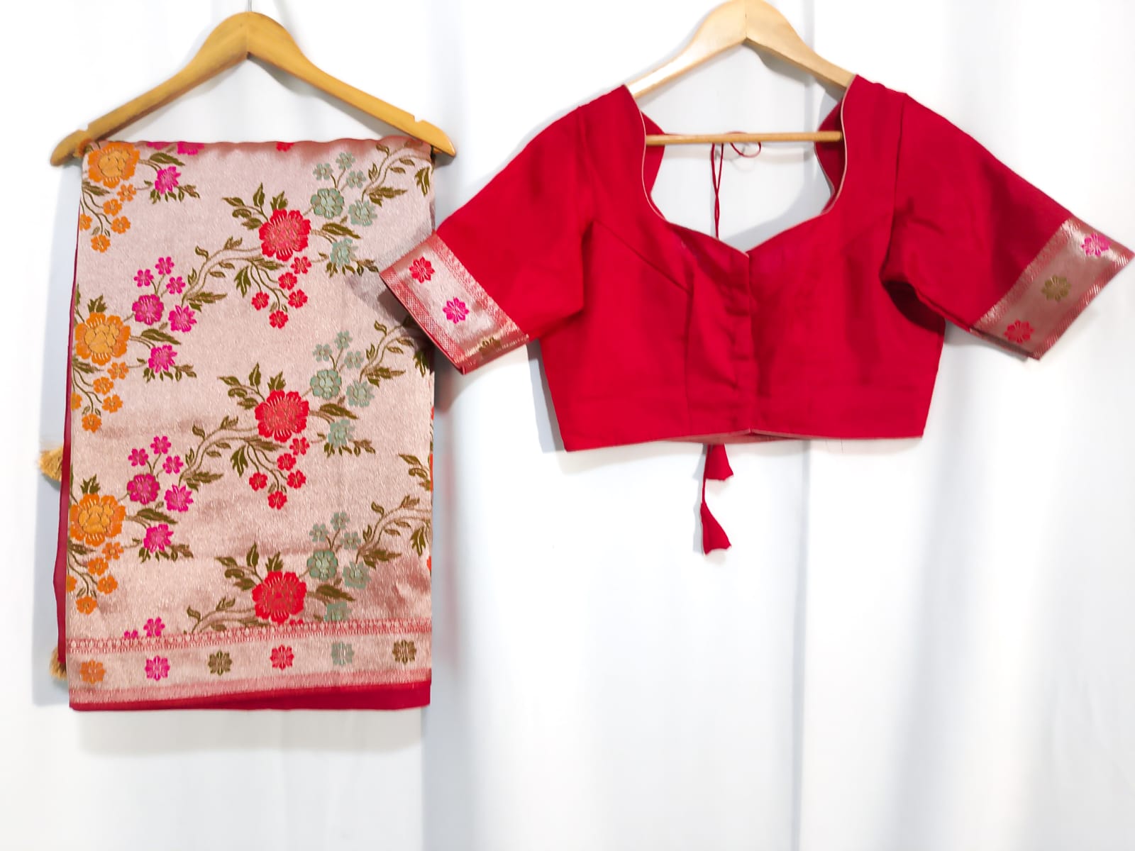 N1070: Ready To Ship Beautiful Paithani Saree With Stitched Blouse