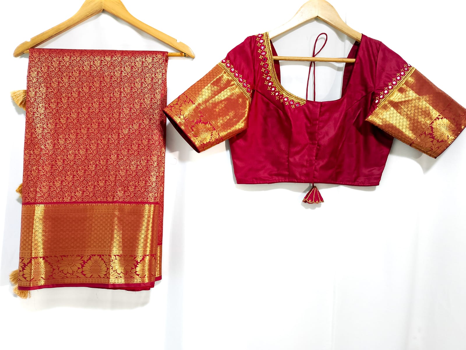 N1085: Ready To Ship Beautiful Semi Kanchipattu Saree With Stitched Embroidery Work Blouse
