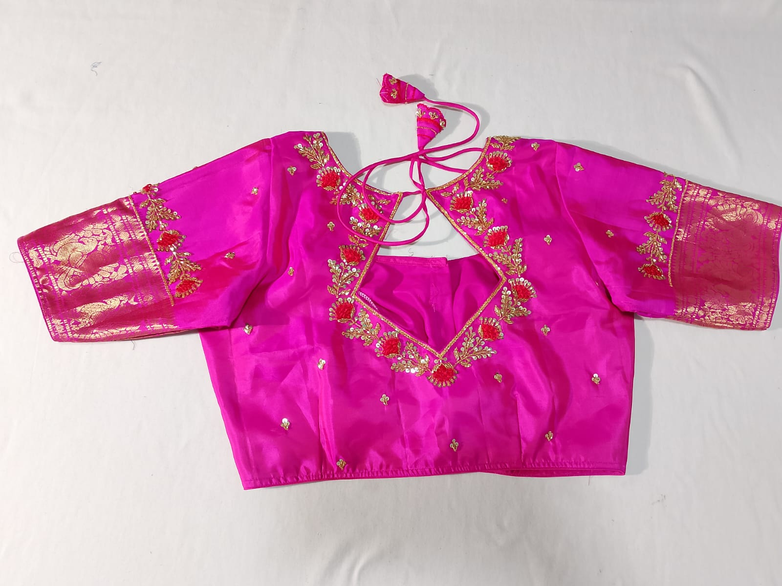 N1093: Ready To Ship Beautiful Saree With Stitched Blouse N1093: Ready To Ship Beautiful Saree With Stitched Blouse