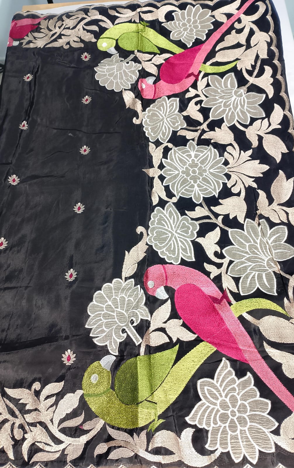 N1091: Ready To Ship Beautiful Saree With Stitched Blouse N1091: Ready To Ship Beautiful Saree With Stitched Blouse