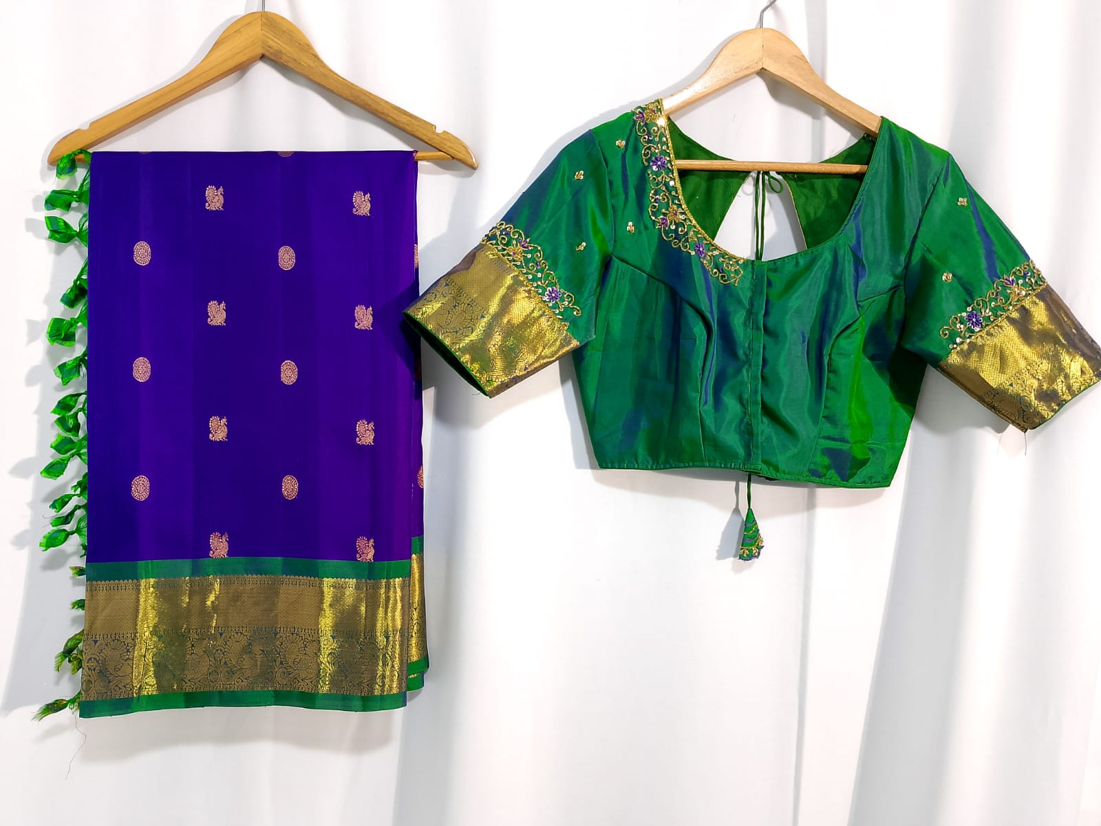 N1094: Ready To Ship Beautiful Saree With Stitched Blouse