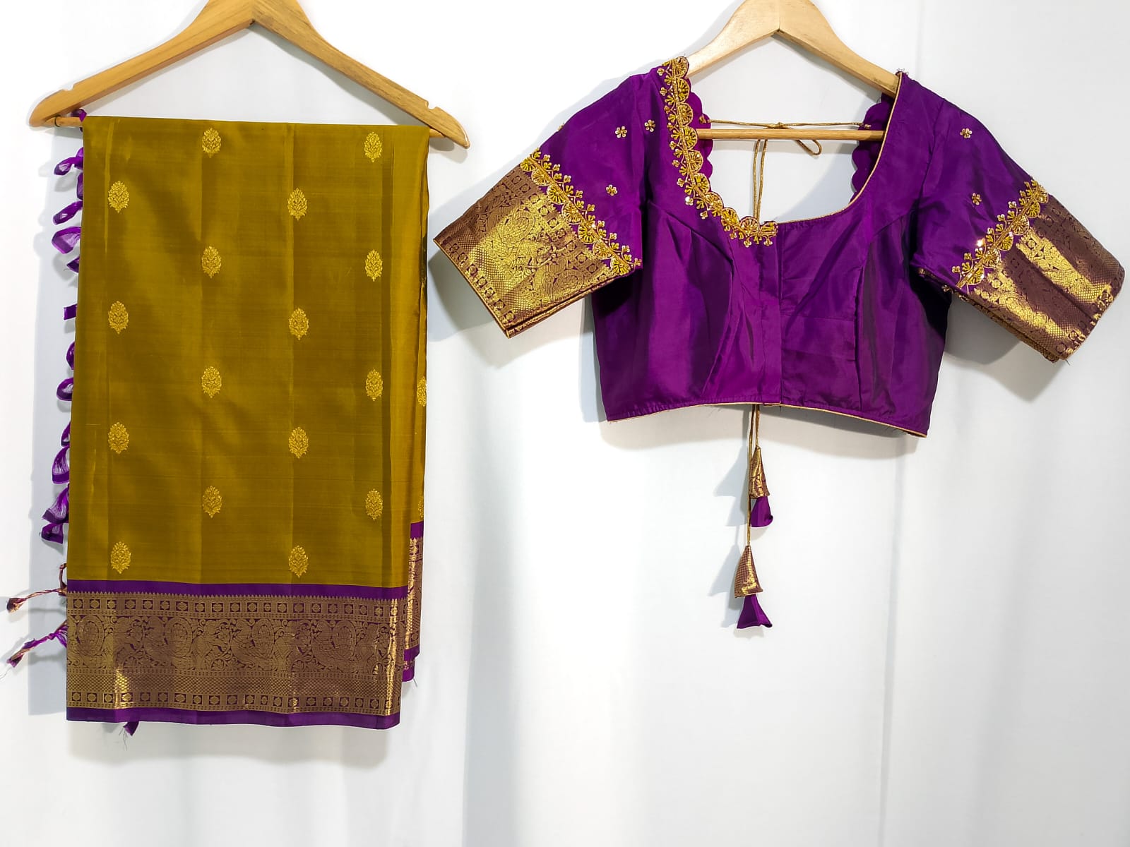 N1104:Ready To Ship Beautiful Pure Kanchipattu Saree With Stitched Maggam Work Blouse N1104:Ready To Ship Beautiful Pure Kanchipattu Saree With Stitched Maggam Work Blouse