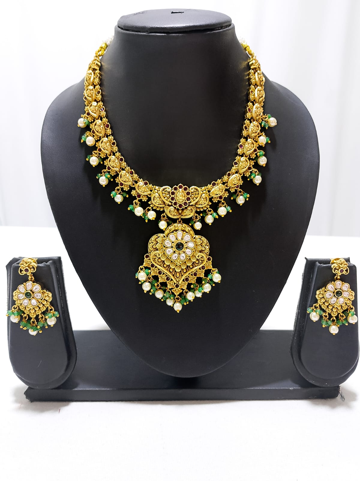H58: Ready To Ship Beautiful Necklace Set