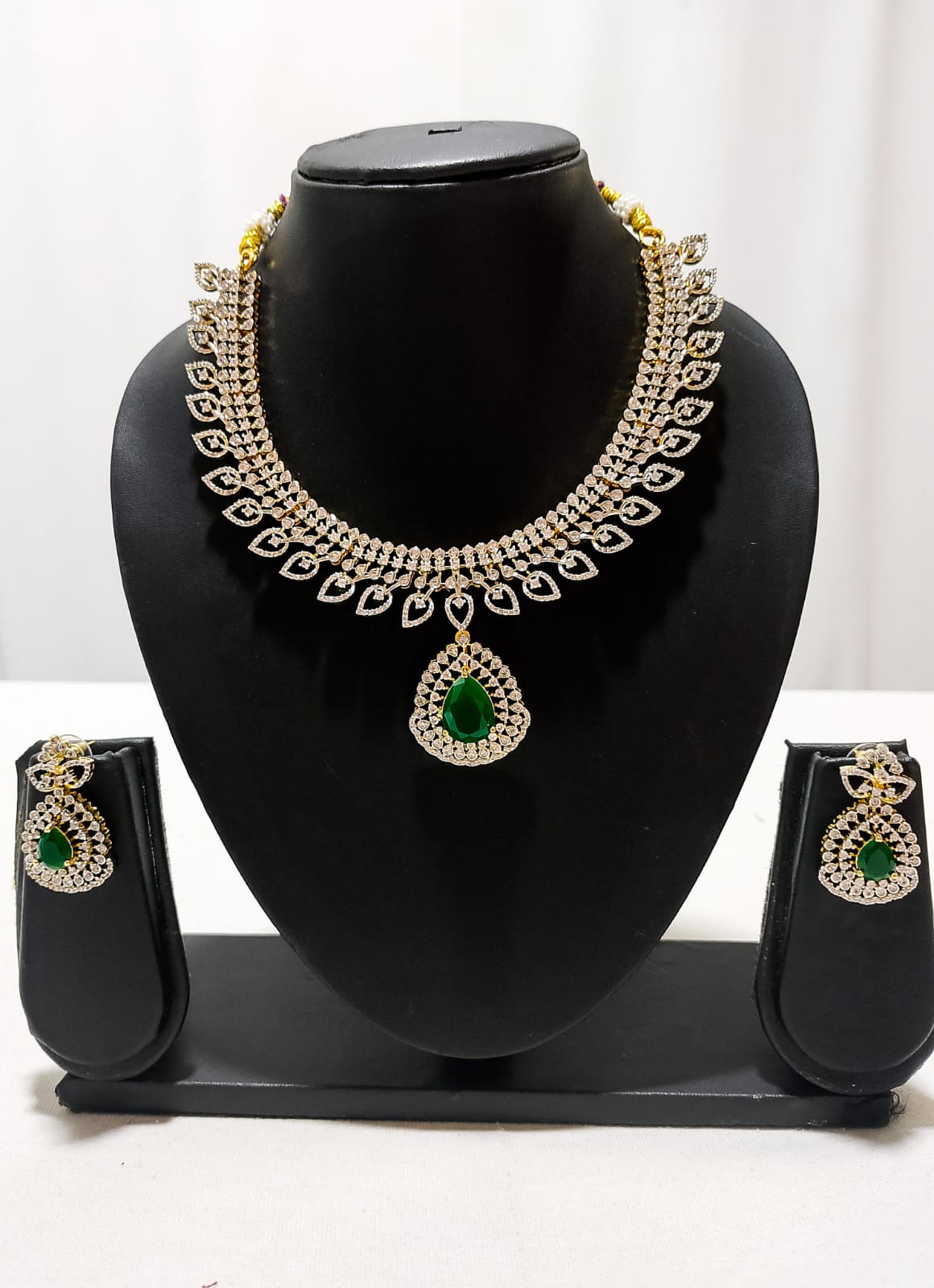 H61: Ready To Ship Beautiful Necklace Set