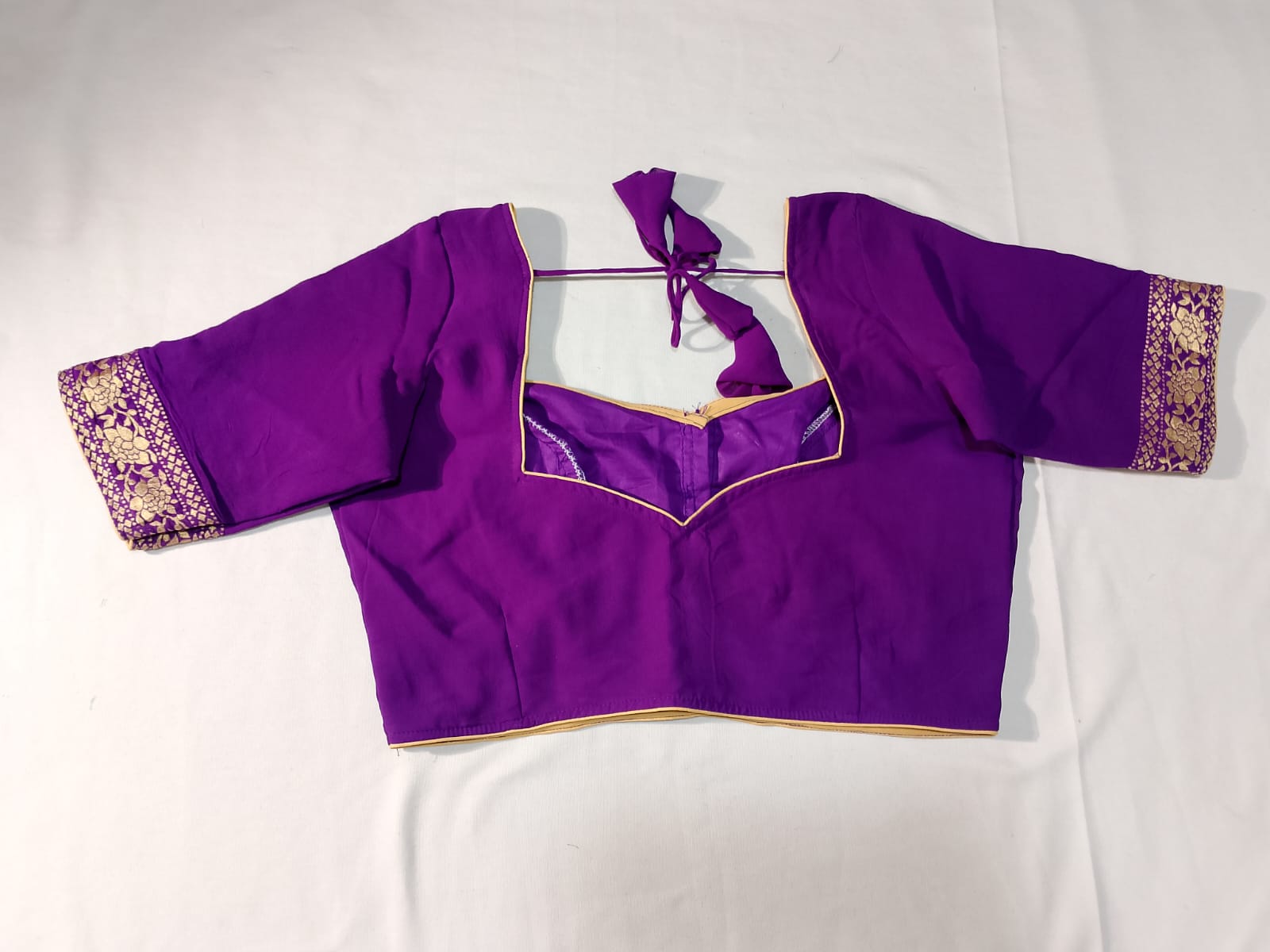 N1147: Ready To Ship Beautiful Saree With Stitched Blouse