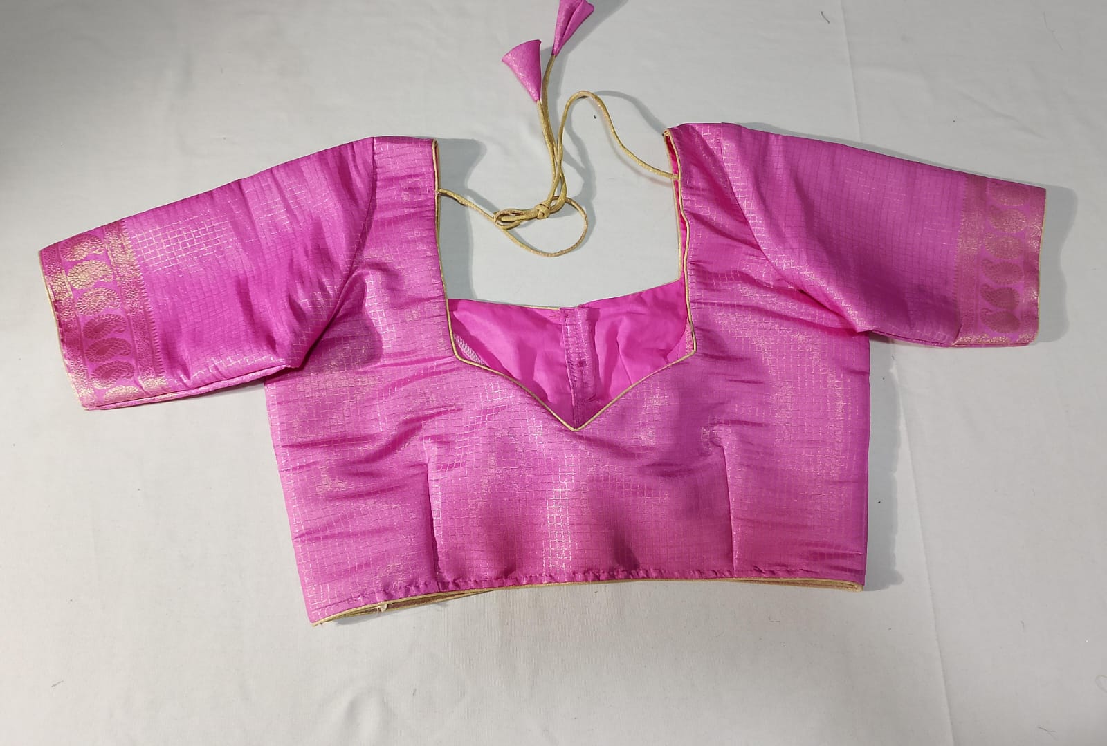 N1157:Ready To Ship Beautiful Mysore Crepe Silk Saree With Stitched Blouse N1157:Ready To Ship Beautiful Mysore Crepe Silk Saree With Stitched Blouse