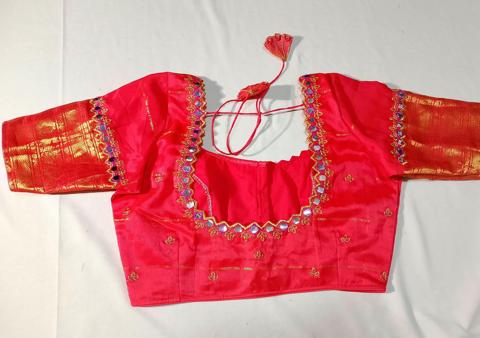 N1232 : Ready To Ship Beautiful Mangalagiri Saree With Stitched Embroidery Work Blouse
