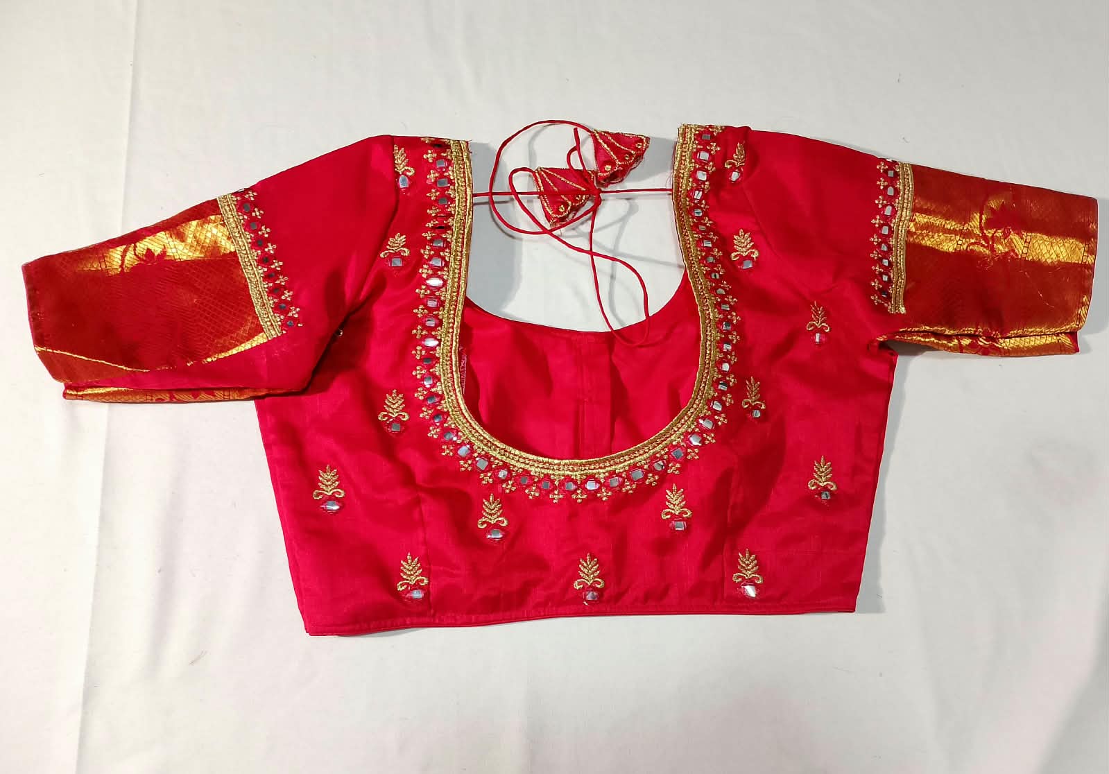 N1233: Ready To Ship Beautiful Saree With Stitched Blouse
