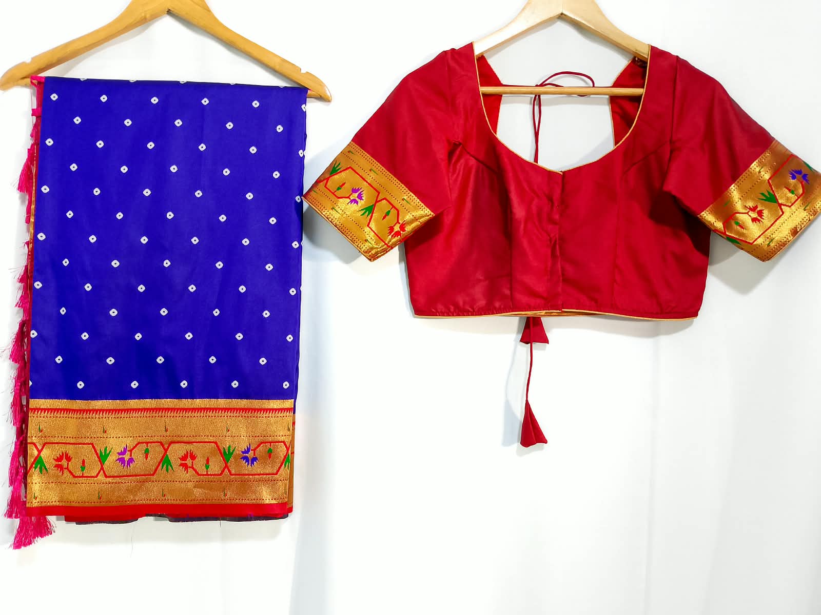 N1214: Ready To Ship Beautiful Saree With Stitched Blouse N1214: Ready To Ship Beautiful Saree With Stitched Blouse