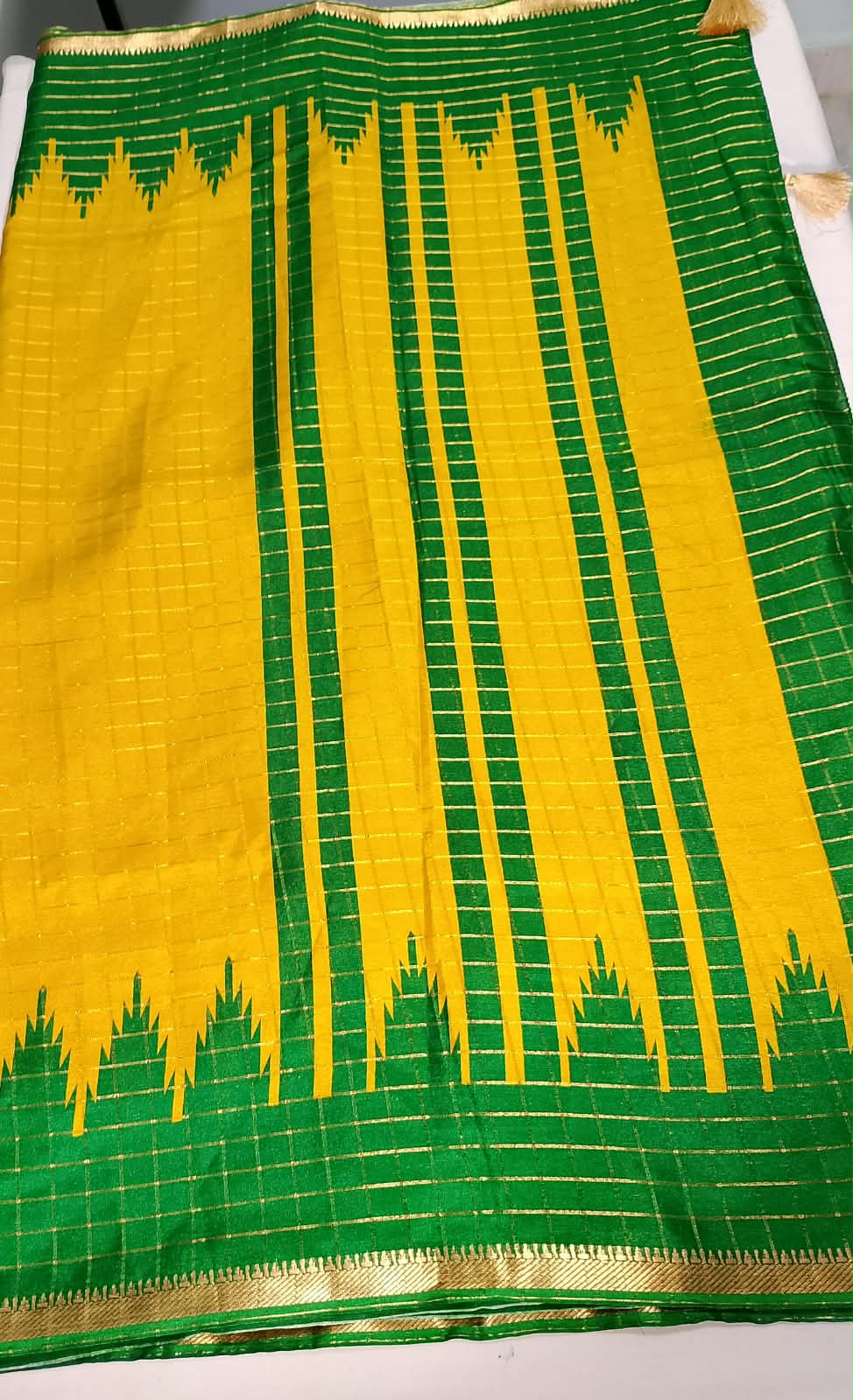 N1239: Ready To Ship Beautiful Saree With Stitched Blouse