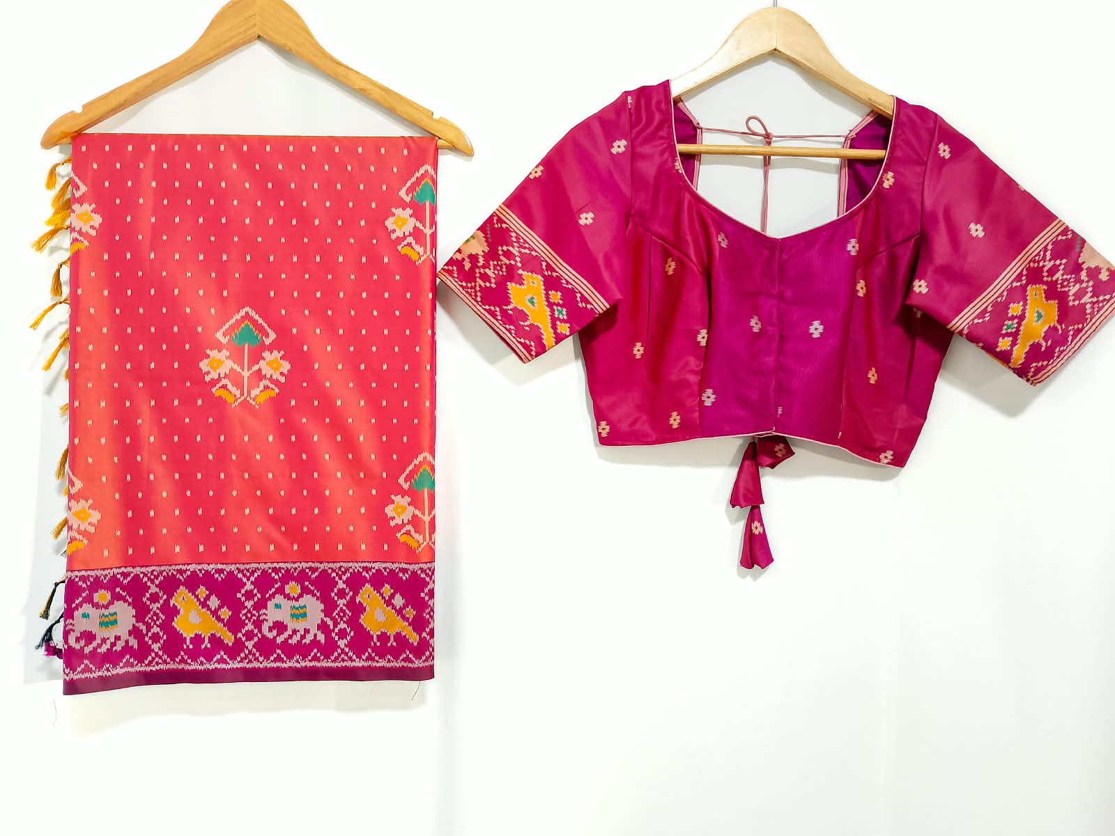 N1217: Ready To Ship Beautiful Saree With Stitched Blouse