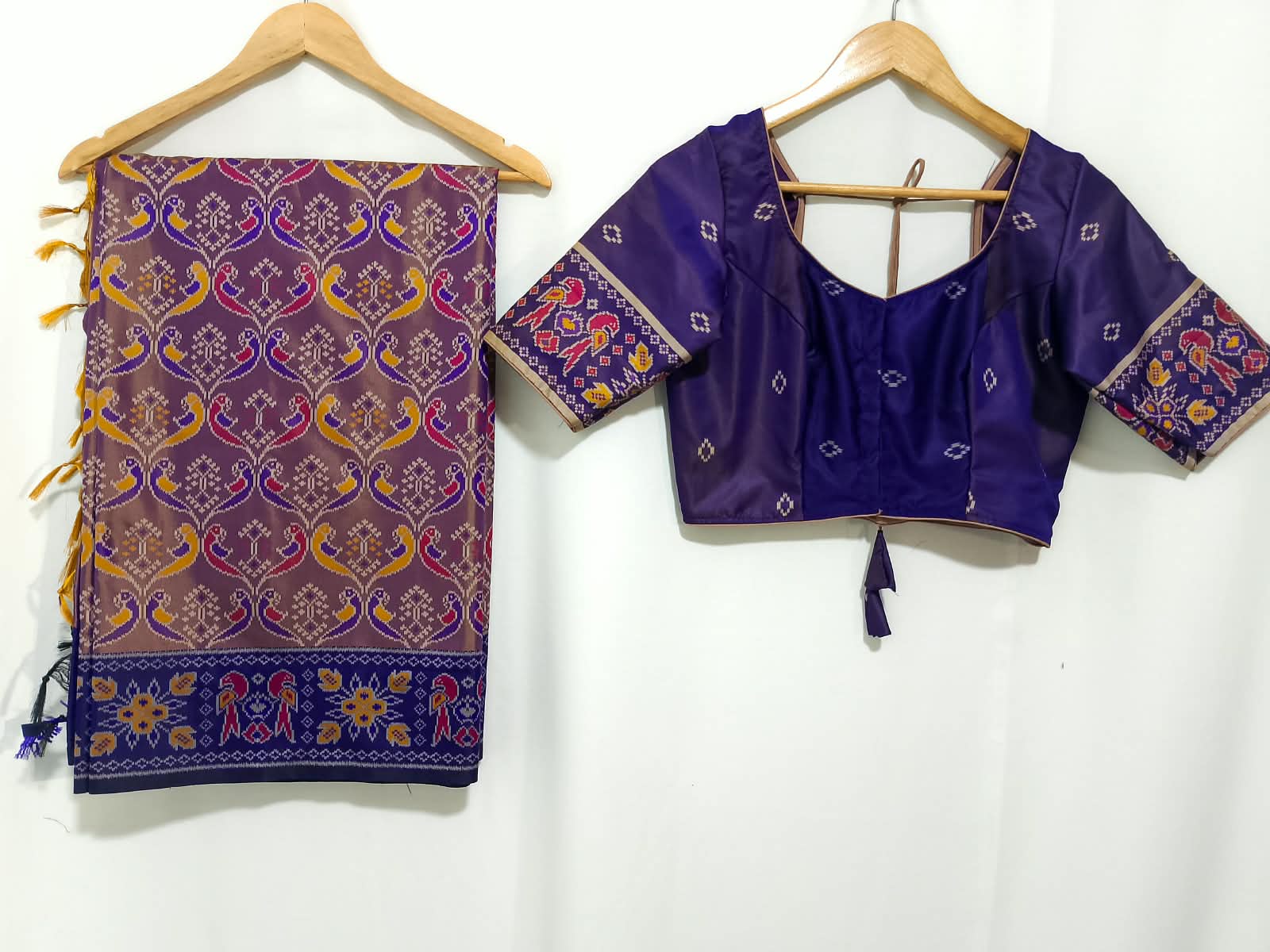 N1225: Ready To Ship Beautiful Saree With Stitched Blouse